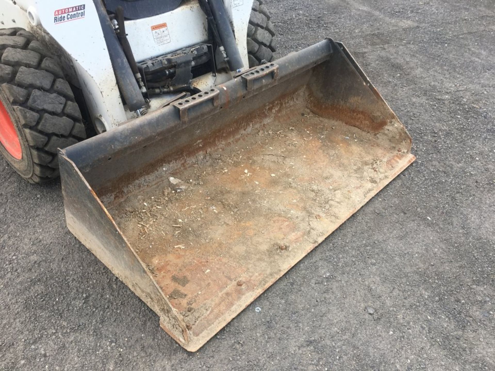 2017 Bobcat S595 Skidsteer Loader - Image 5 of 25