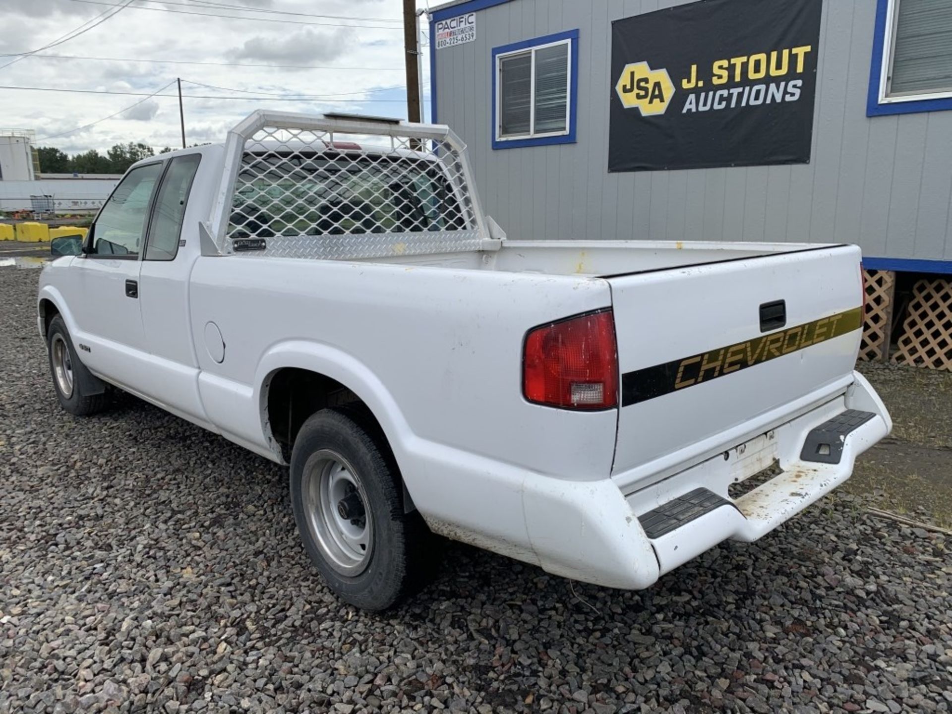 1994 Chevrolet S10 LS Extra Cab Pickup - Image 4 of 15