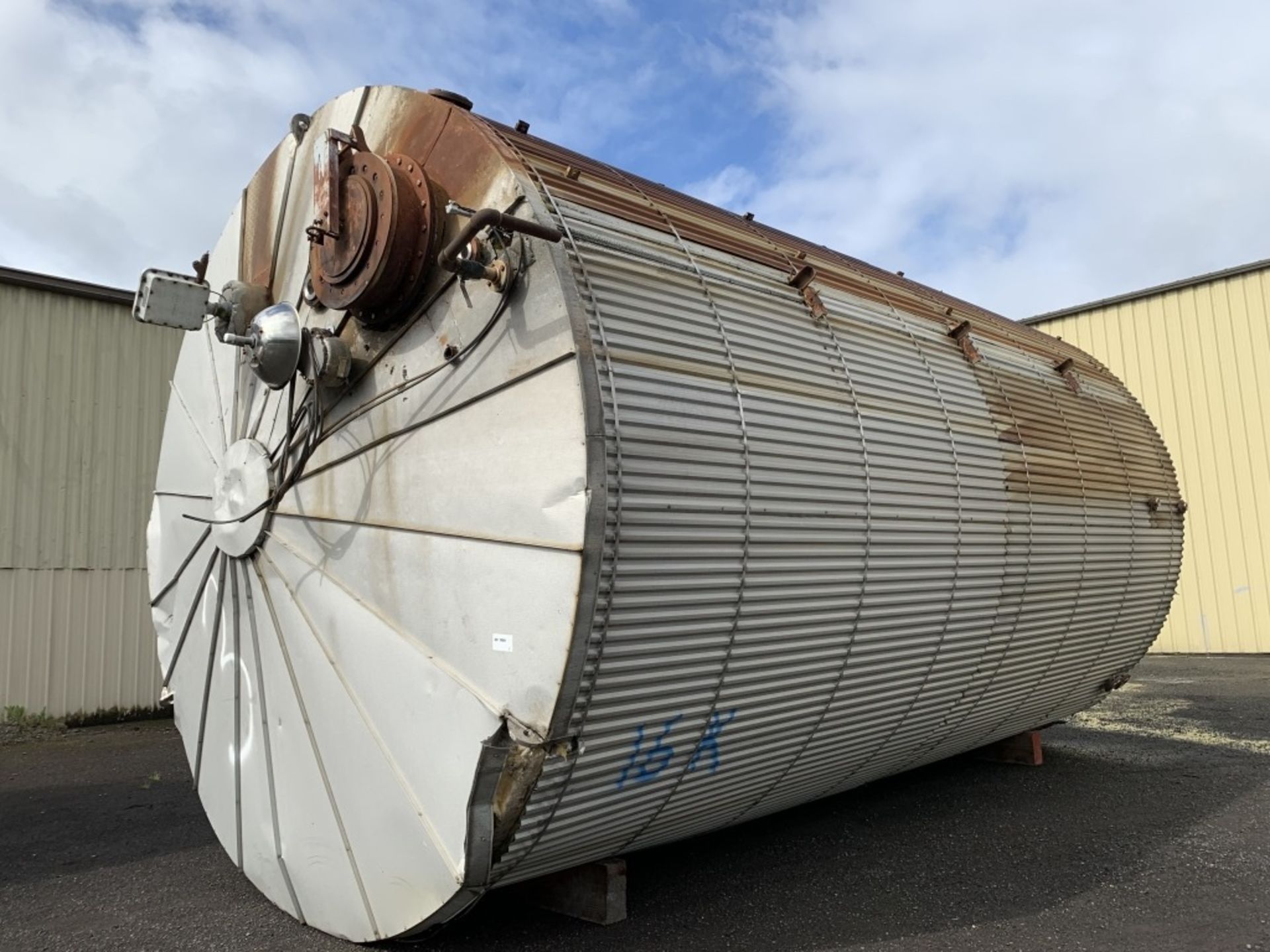 24,000 Gallon Water Tank