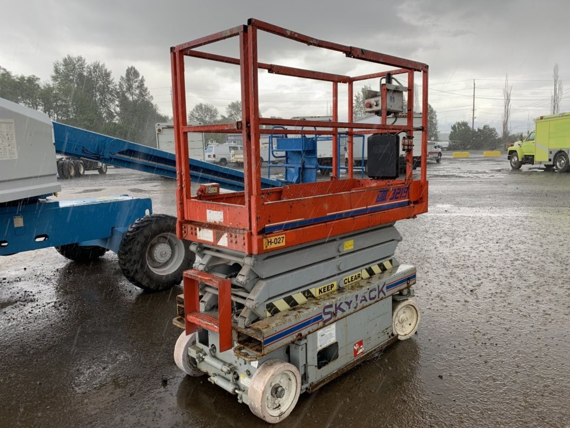 Skyjack SJIII - 3219 Scissor Lift - Image 3 of 11