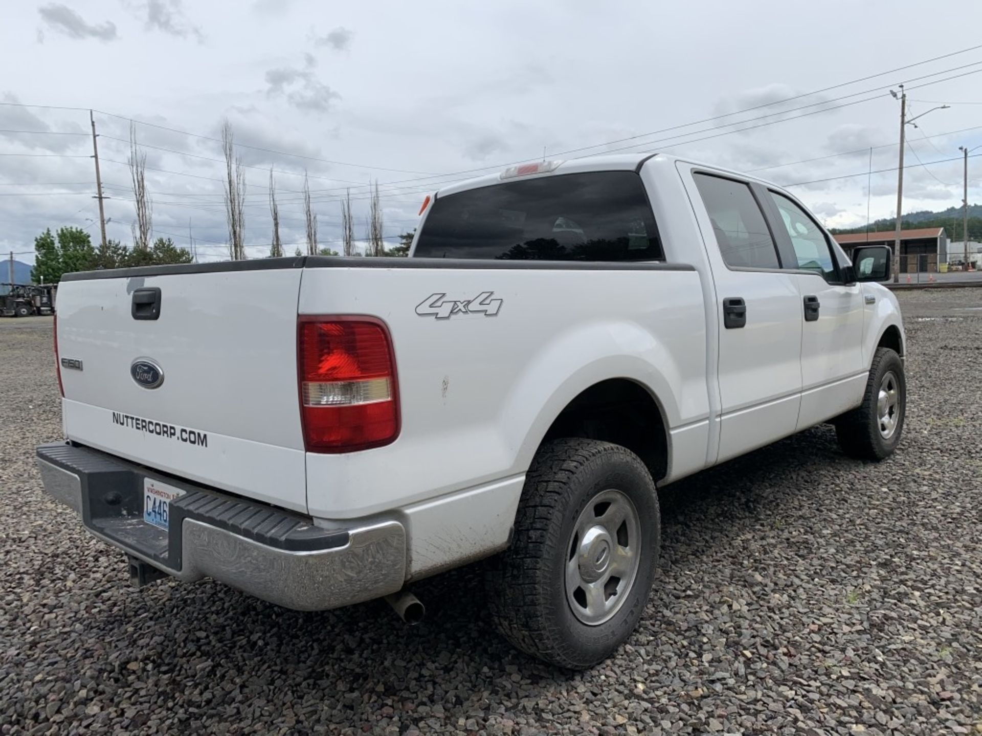 2005 Ford F150 XLT 4x4 Crew Cab Pickup - Image 3 of 19