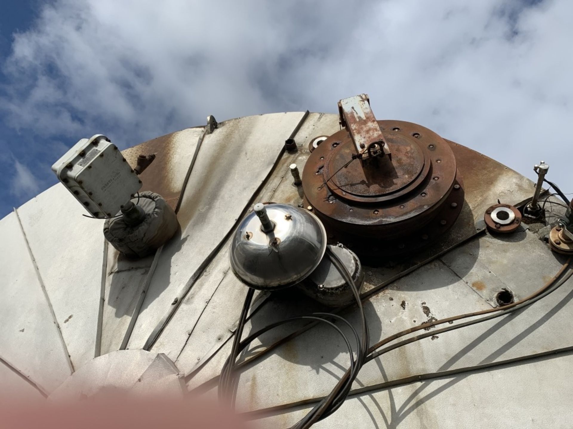 24,000 Gallon Water Tank - Image 7 of 7