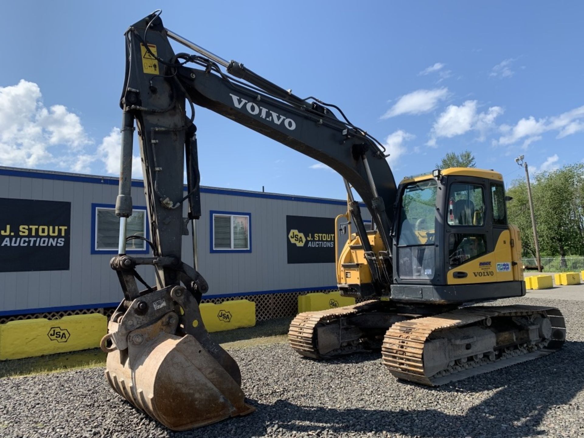 2011 Volvo ECR145CL Hydraulic Excavator