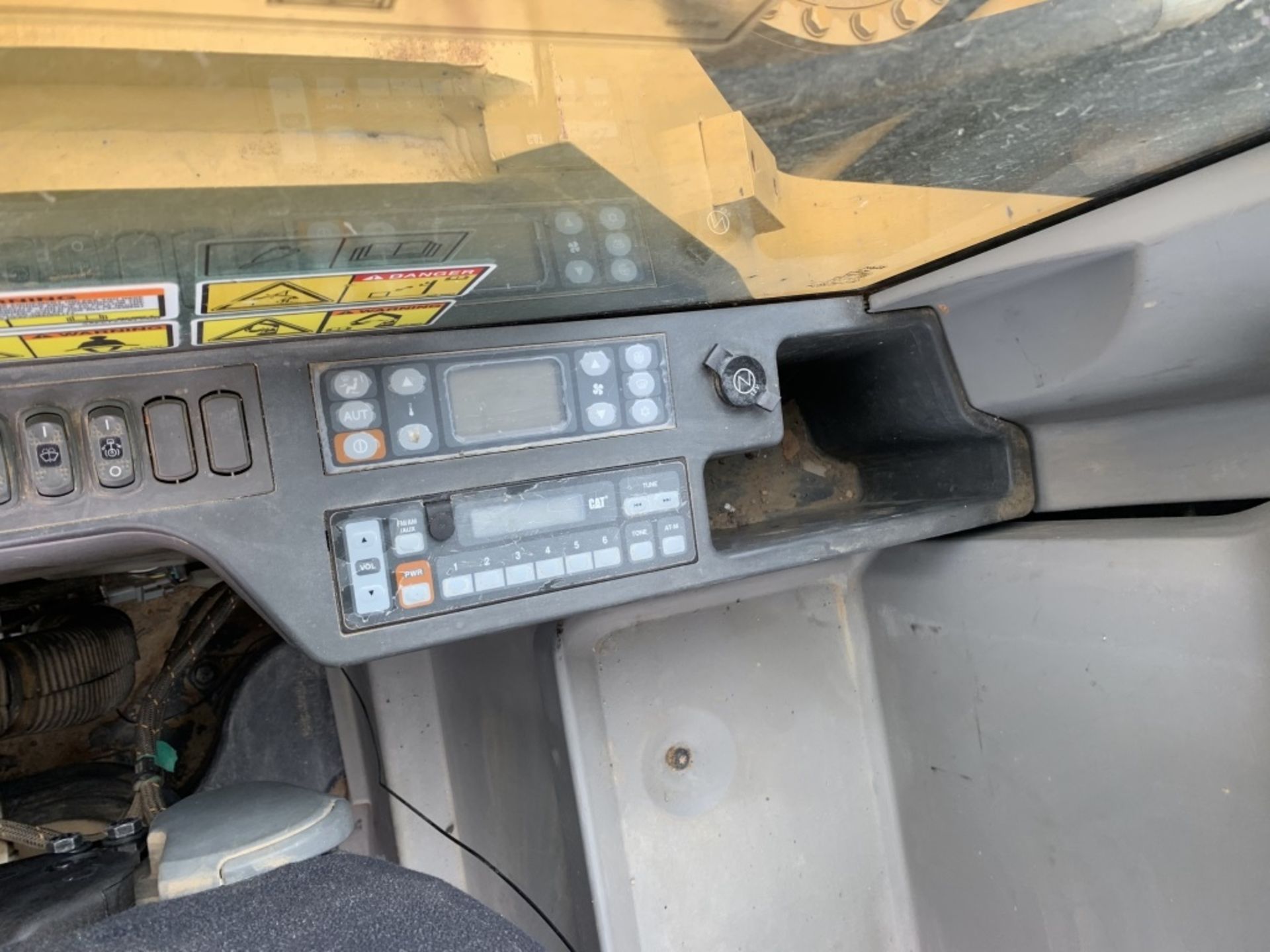 2014 Caterpillar 336FL Hydraulic Excavator - Image 33 of 36