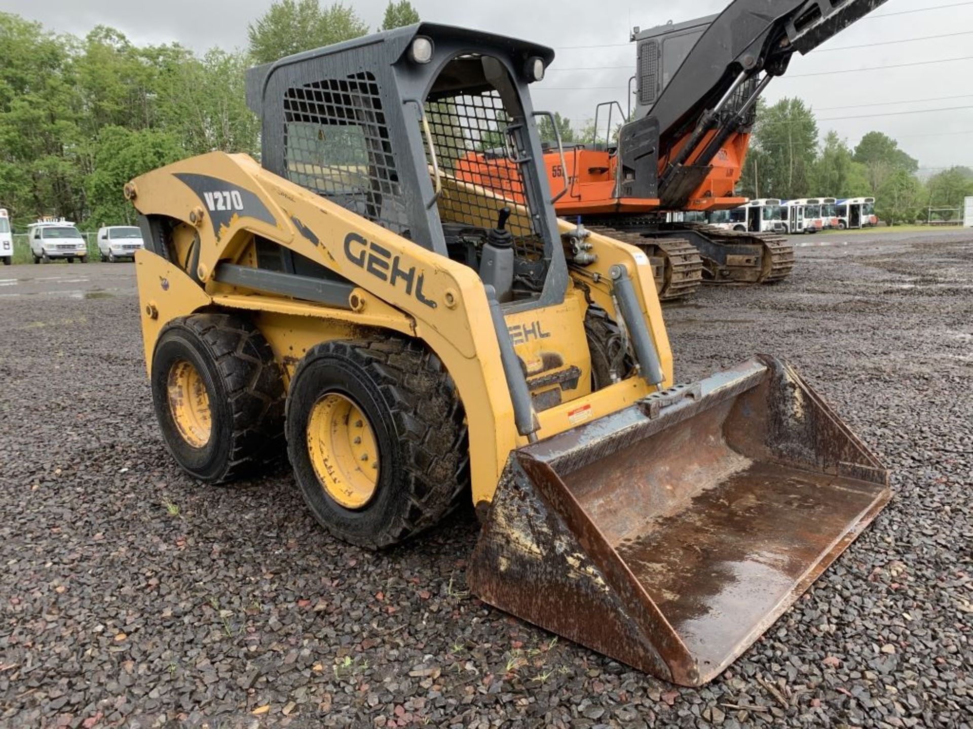 2011 Gehl V270 Skid Steer Loader - Image 2 of 17