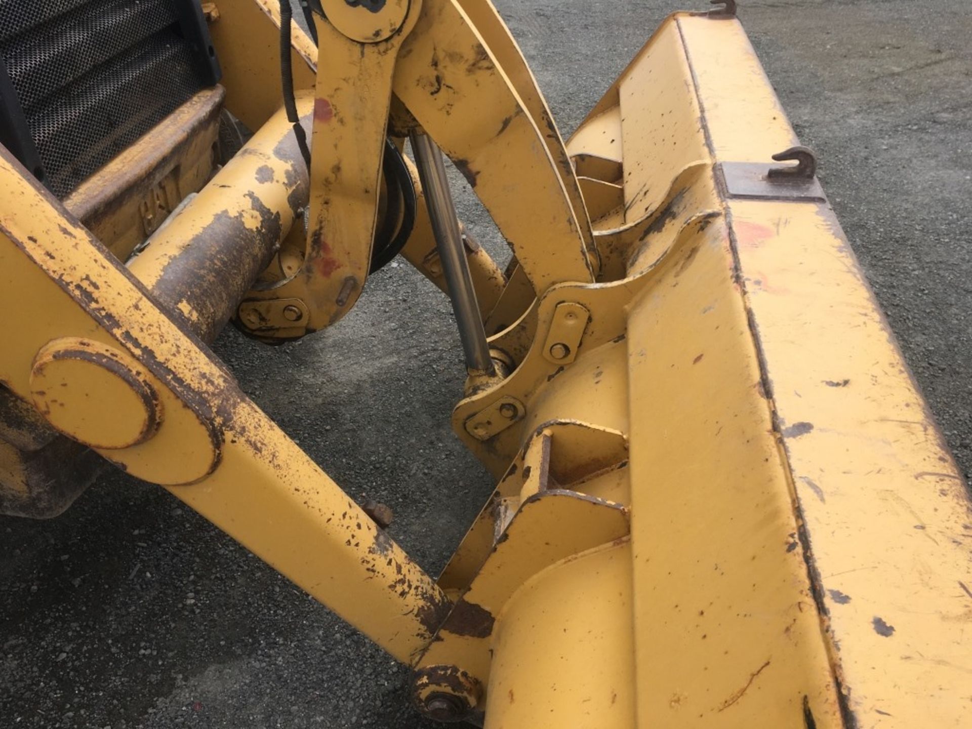 2004 Caterpillar 420D 4x4 Loader Backhoe - Image 6 of 26