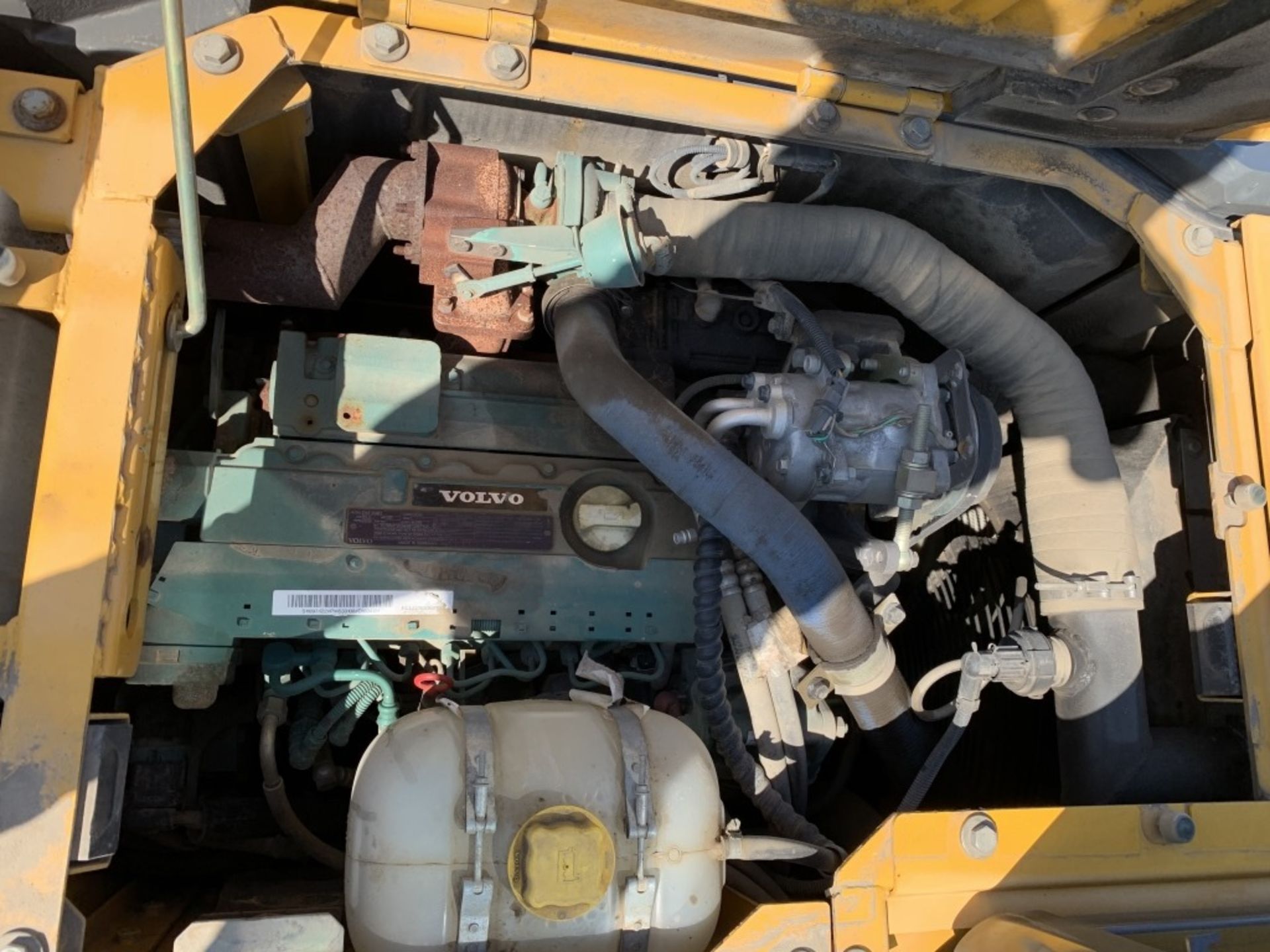 2011 Volvo ECR145CL Hydraulic Excavator - Image 24 of 30