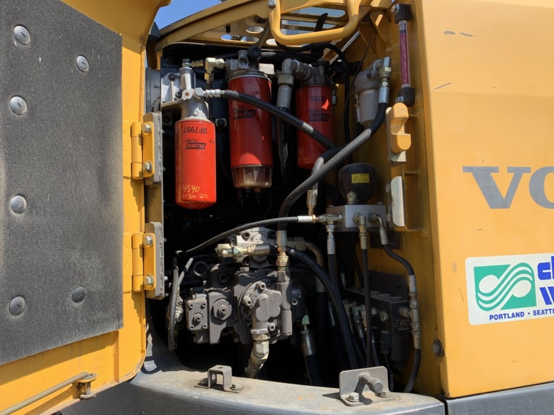 2011 Volvo ECR145CL Hydraulic Excavator - Image 21 of 30