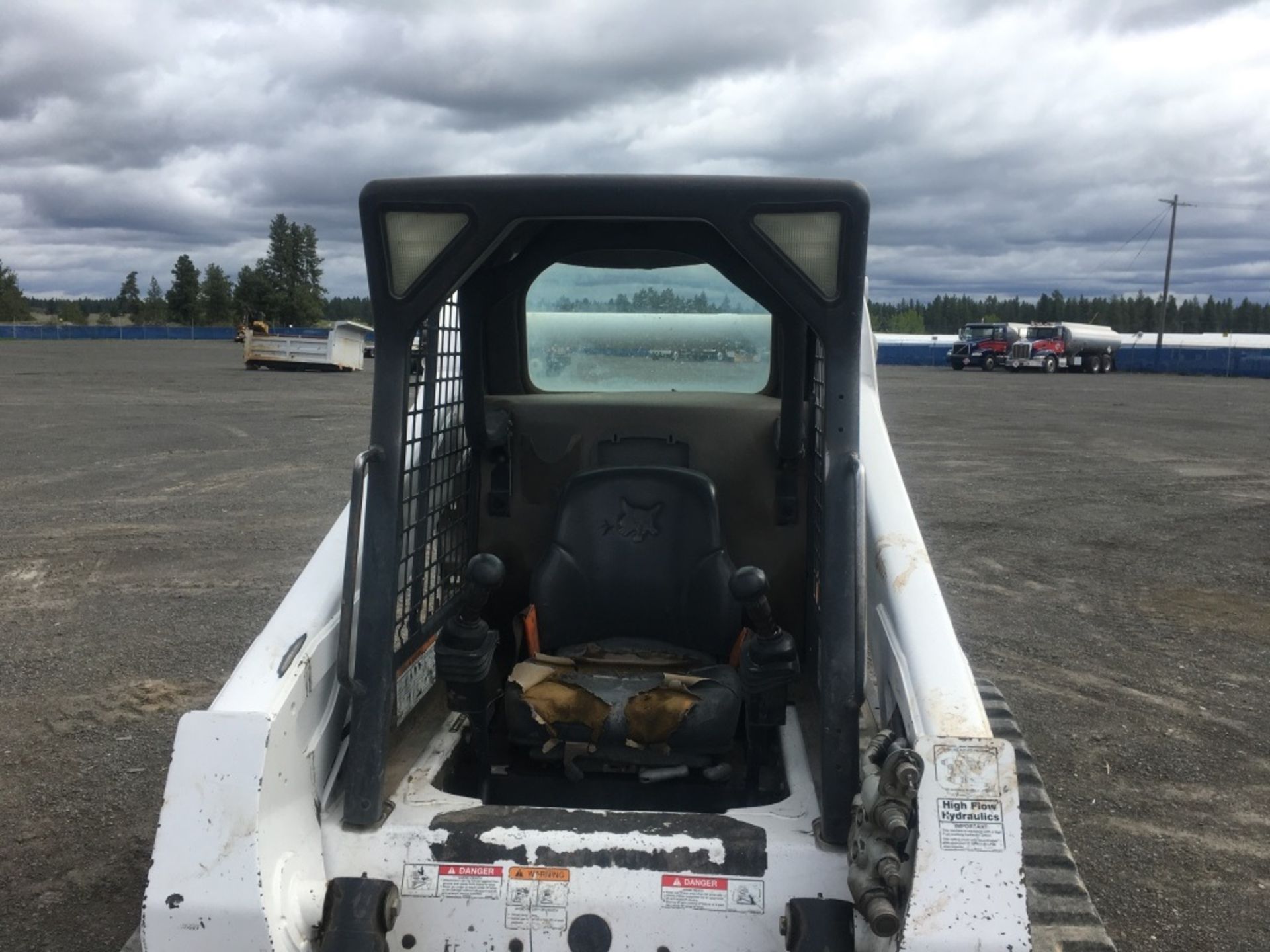 2007 Bobcat T300 Compact Track Loader - Image 11 of 20