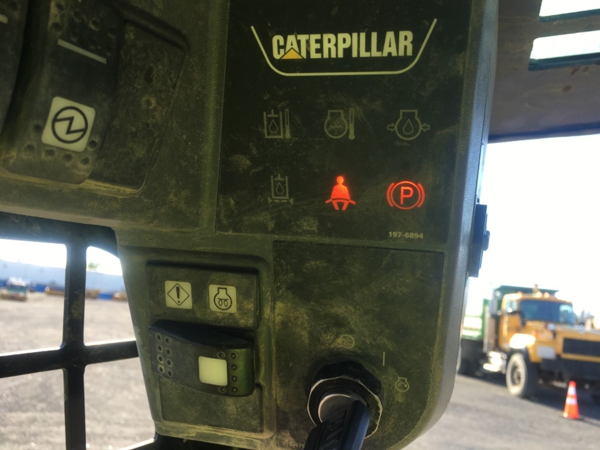 Caterpillar 226B Skid Steer Loader - Image 12 of 17