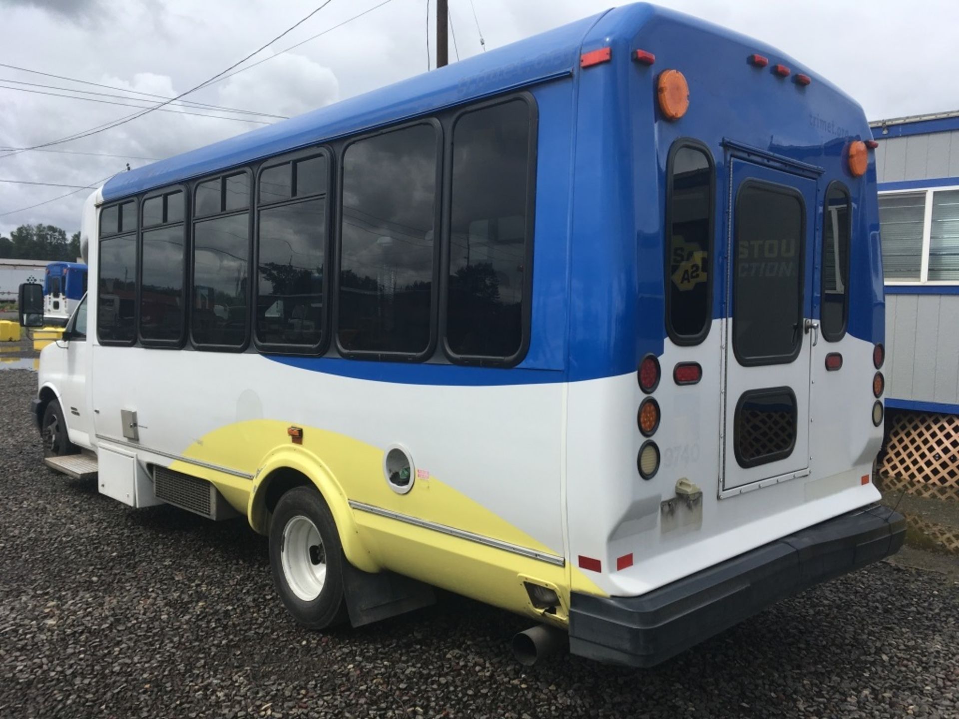 2011 Chevrolet 4500 Transit Bus - Image 4 of 26