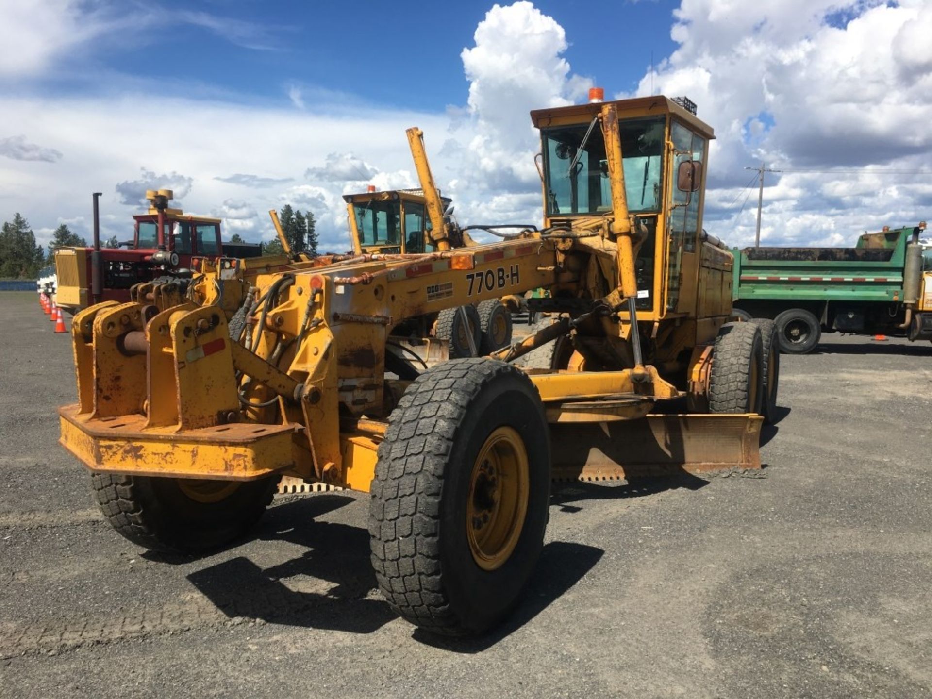 1988 John Deere 770B-H Motor Grader