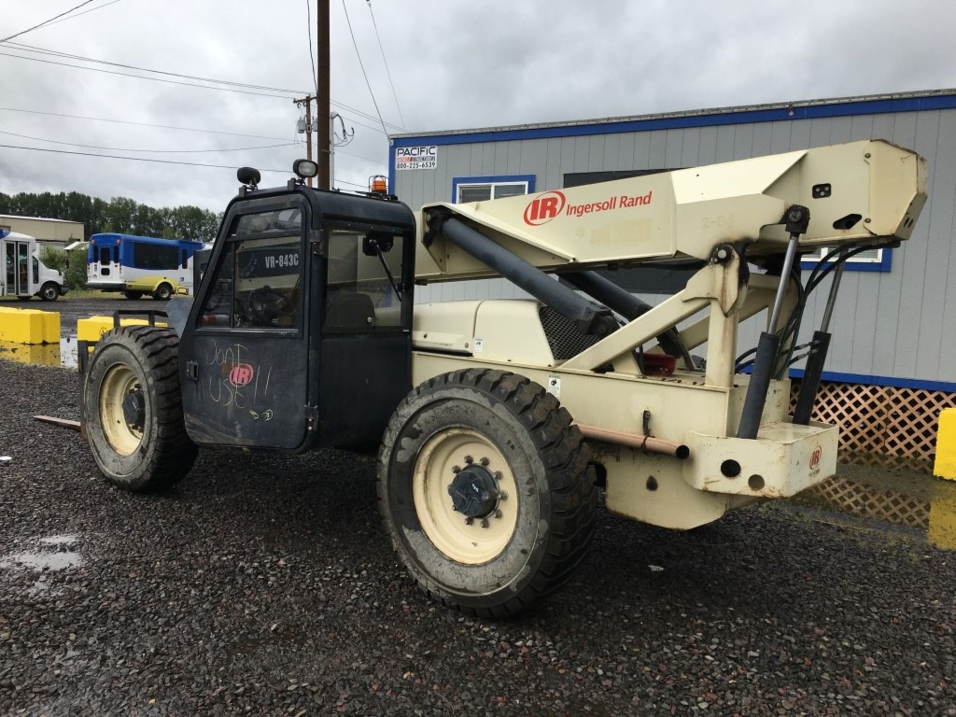 Ingersoll-Rand VR-843C 4x4 Telescopic Forklift - Image 4 of 23