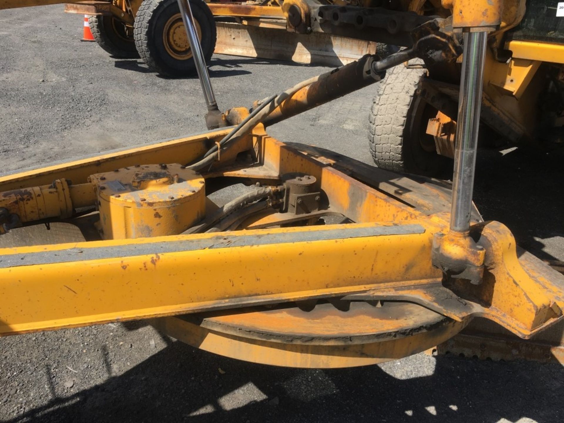 1988 John Deere 770B-H Motor Grader - Image 7 of 30