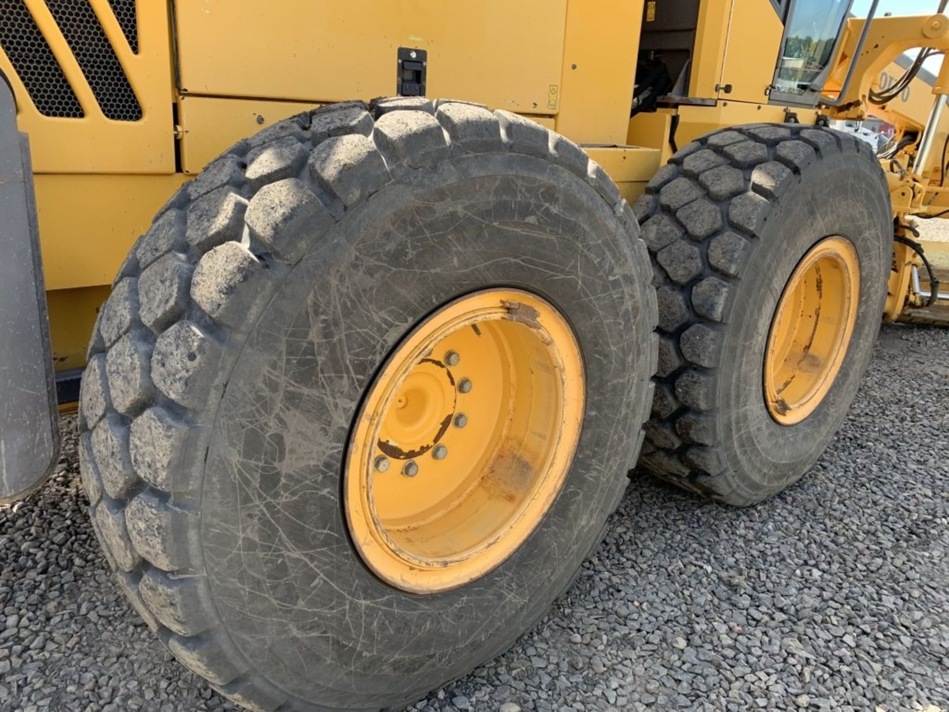 2008 Volvo G990 Motor Grader - Image 14 of 28