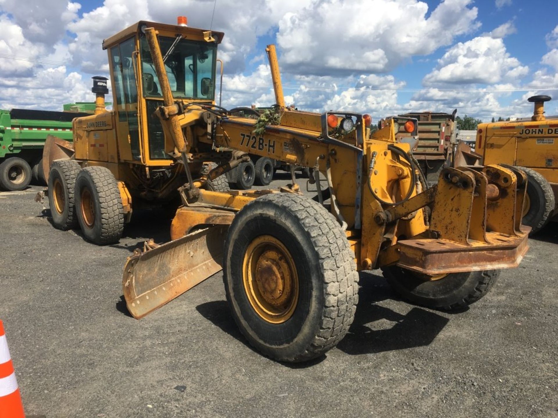 1987 John Deere 772B-H Motor Grader - Image 4 of 29