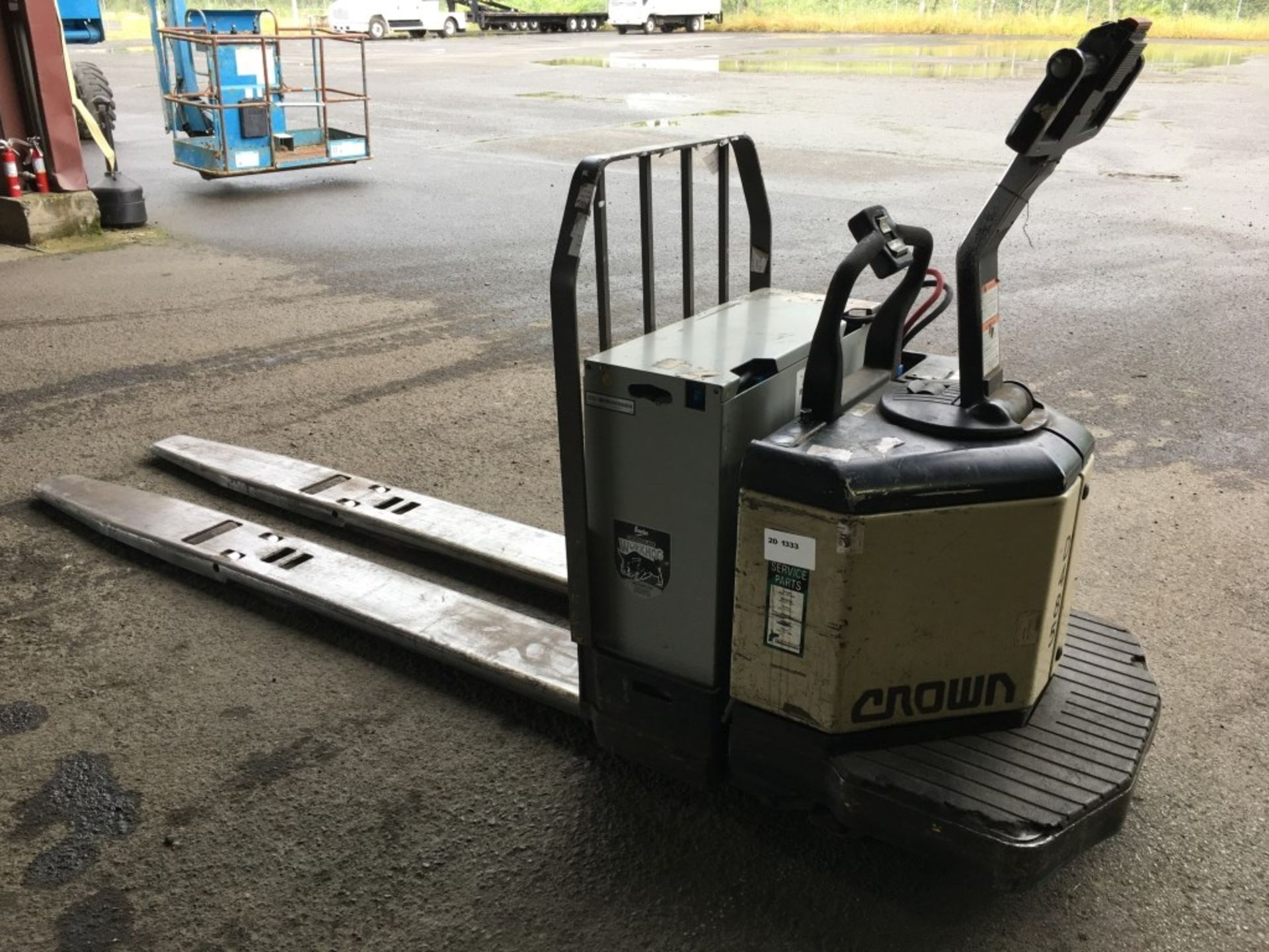 1999 Crown PE3540-60 Electric Pallet Jack - Image 2 of 20