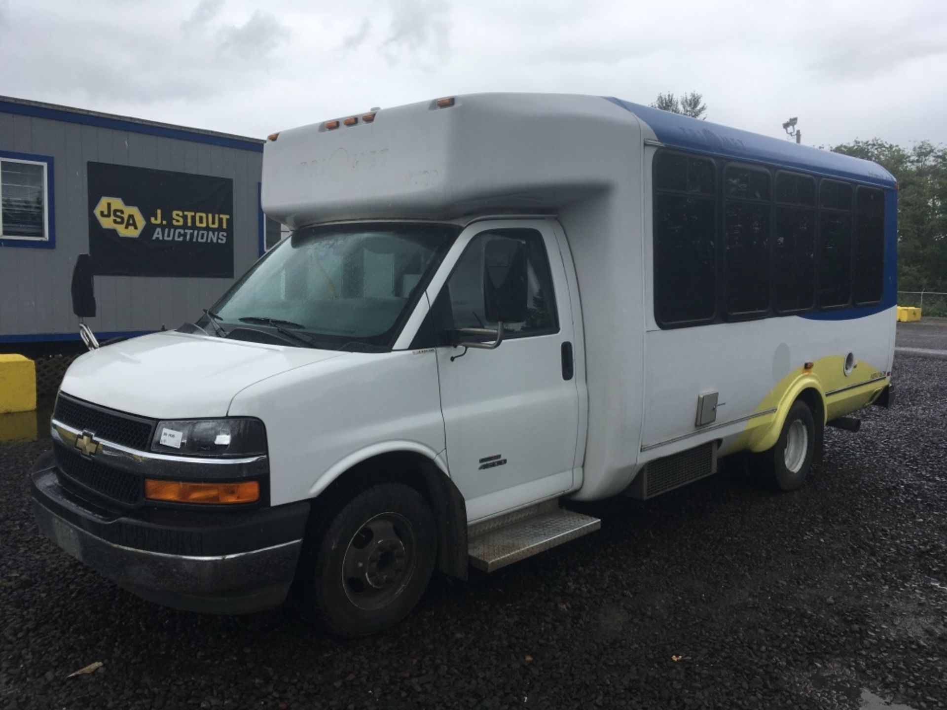 2011 Chevrolet 4500 Transit Bus