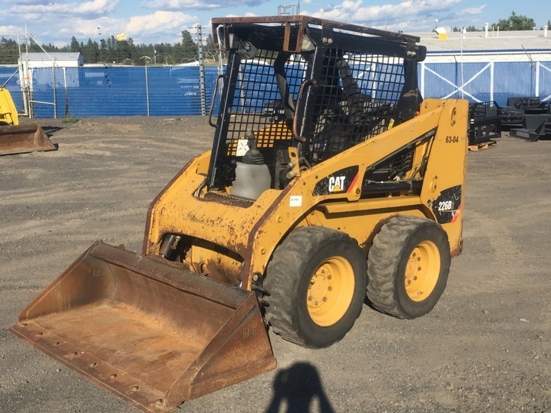 Caterpillar 226B Skid Steer Loader - Image 2 of 17