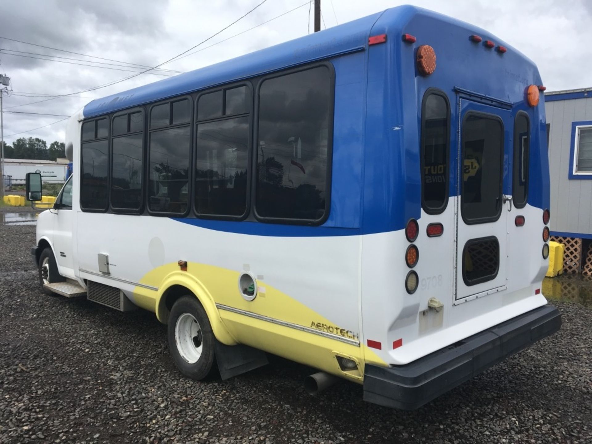 2011 Chevrolet 4500 Transit Bus - Image 4 of 25