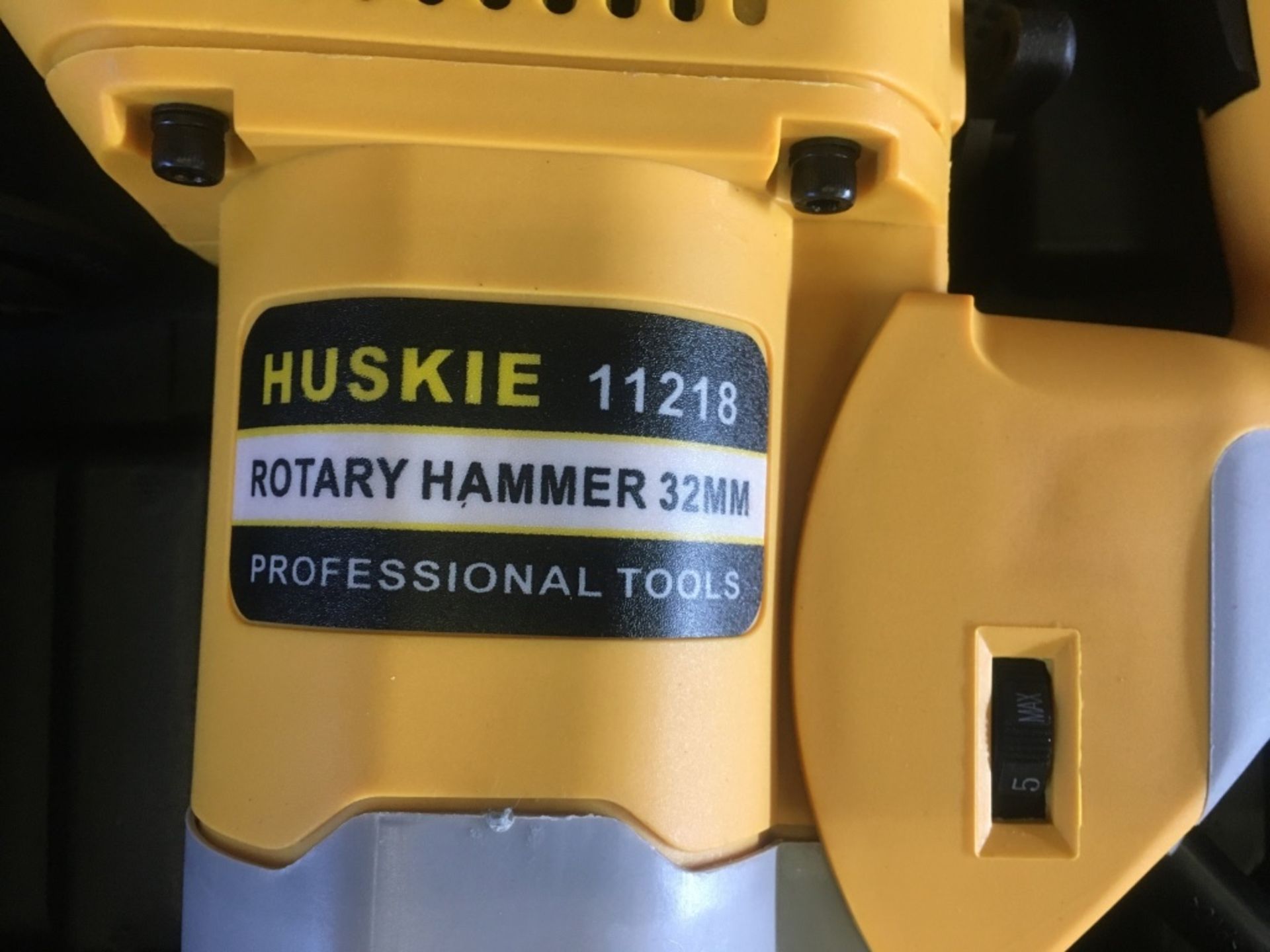 2020 Huskie 11218-SDS Hammer Drill - Image 2 of 3