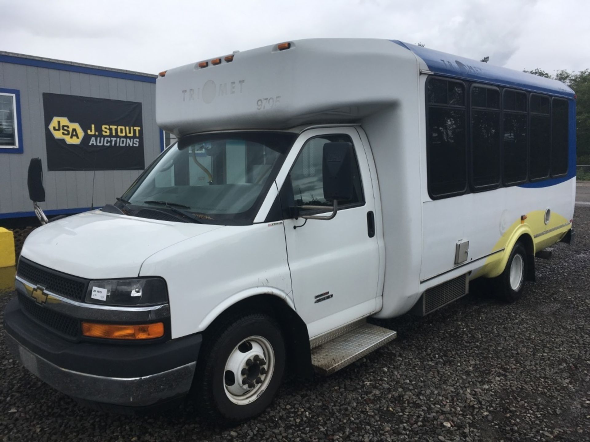 2011 Chevrolet 4500 Transit Bus