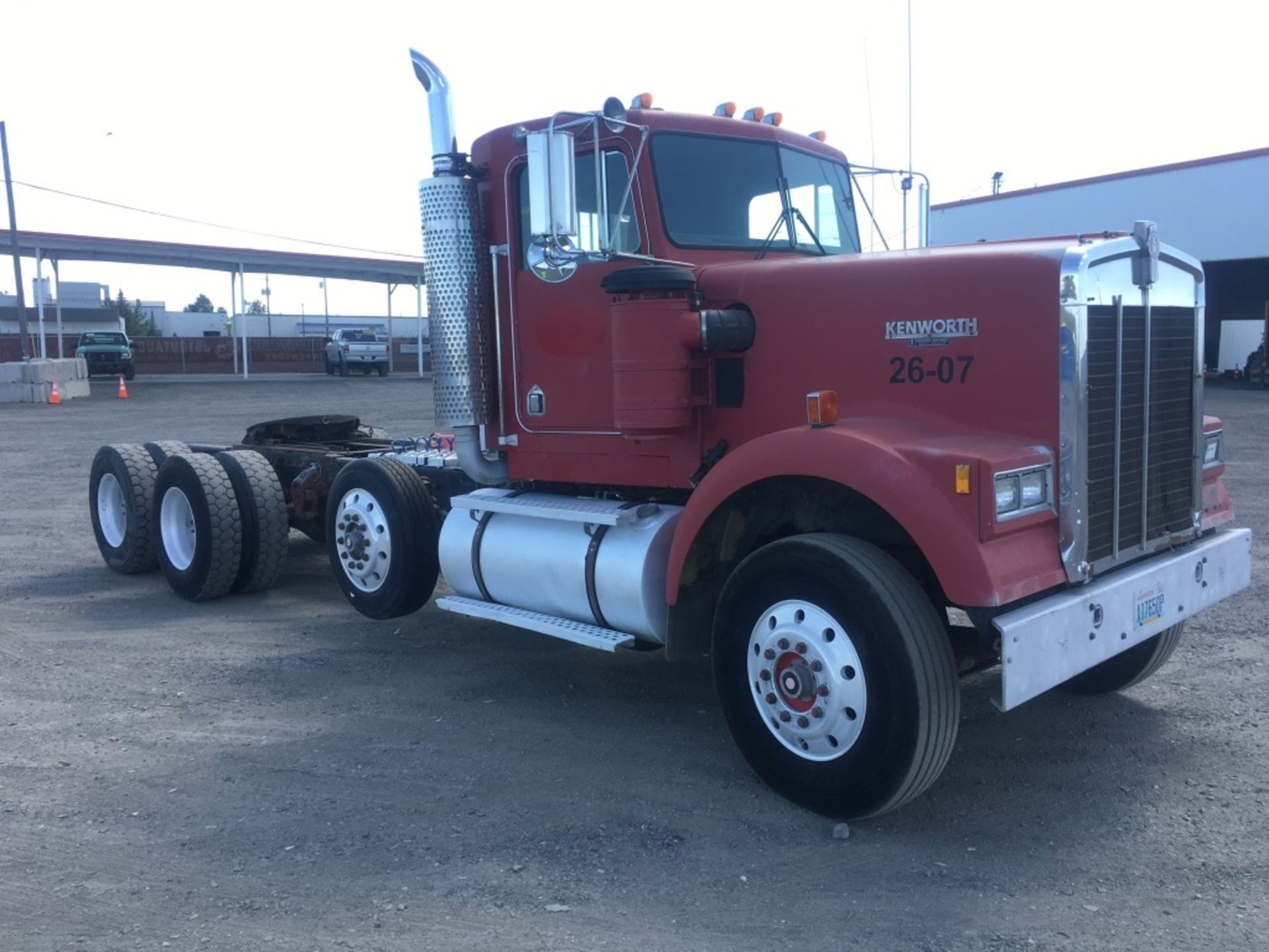 1986 Kenworth F900B Tri-Axle Truck Tractor - Image 4 of 34