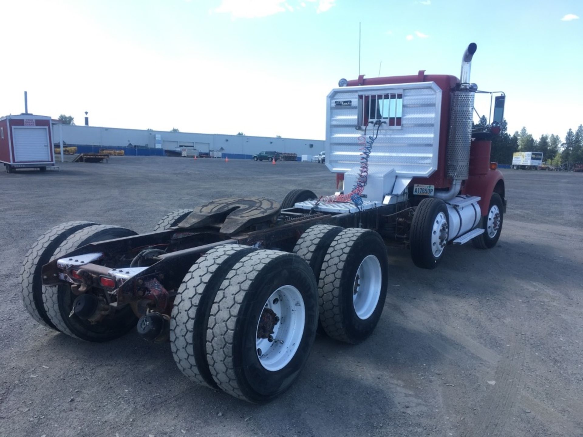 1986 Kenworth F900B Tri-Axle Truck Tractor - Image 3 of 34