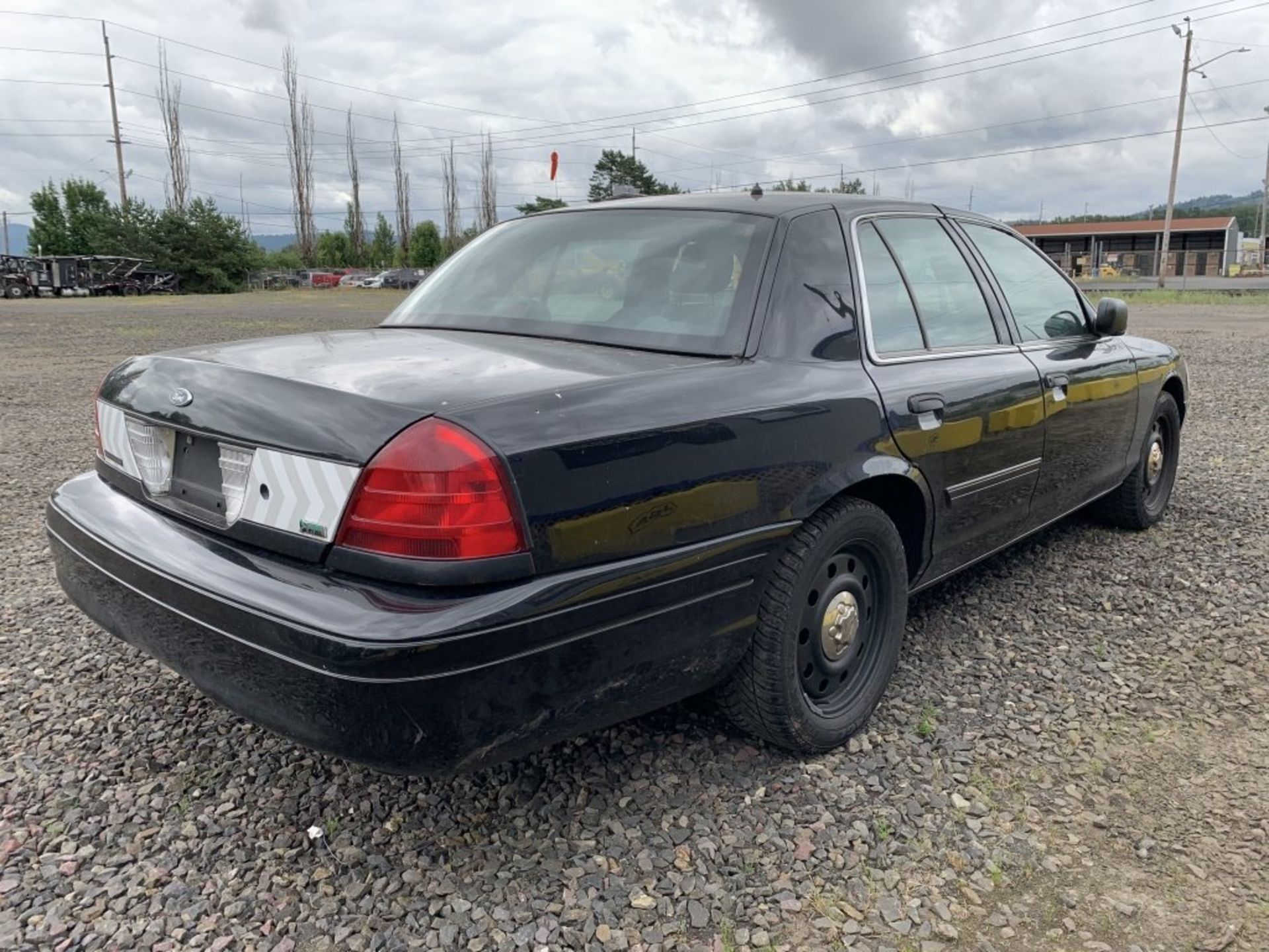 2010 Ford Crown Victoria Sedan - Image 3 of 16