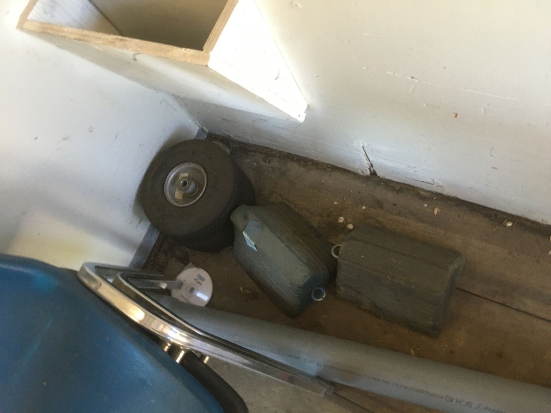 1992 Ford E350 Sewer Camera Box Truck - Image 24 of 28