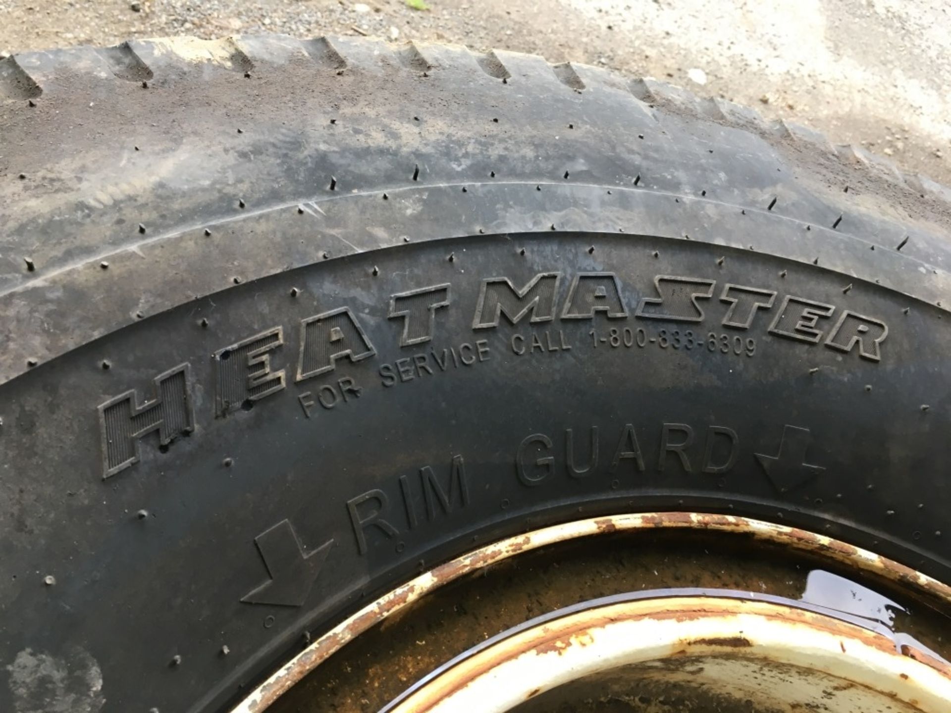 Heatmaster 18.00-25 Paver Tires, Qty 2 - Image 5 of 7