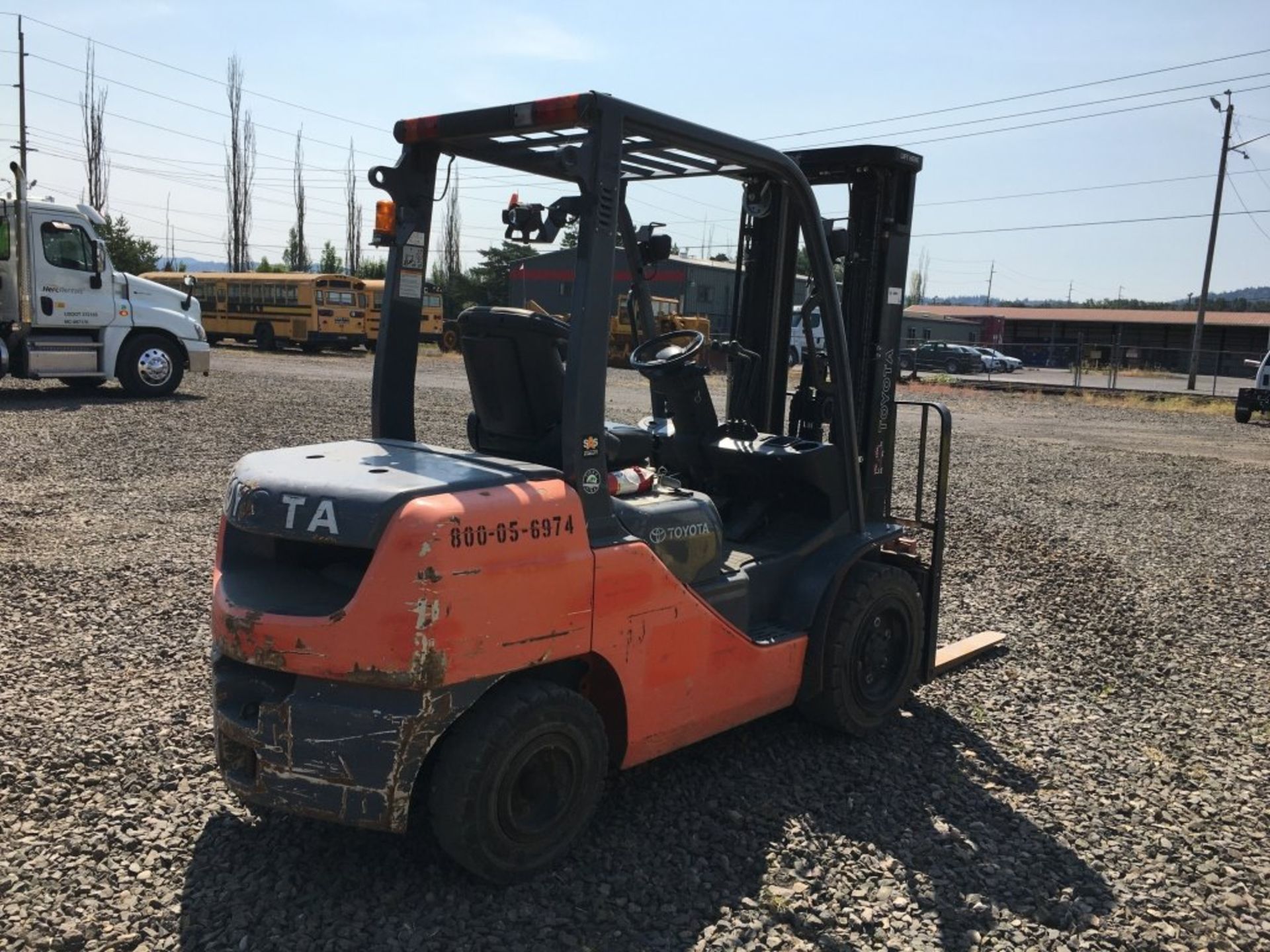 2015 Toyota 8FDU30 Forklift - Image 3 of 11