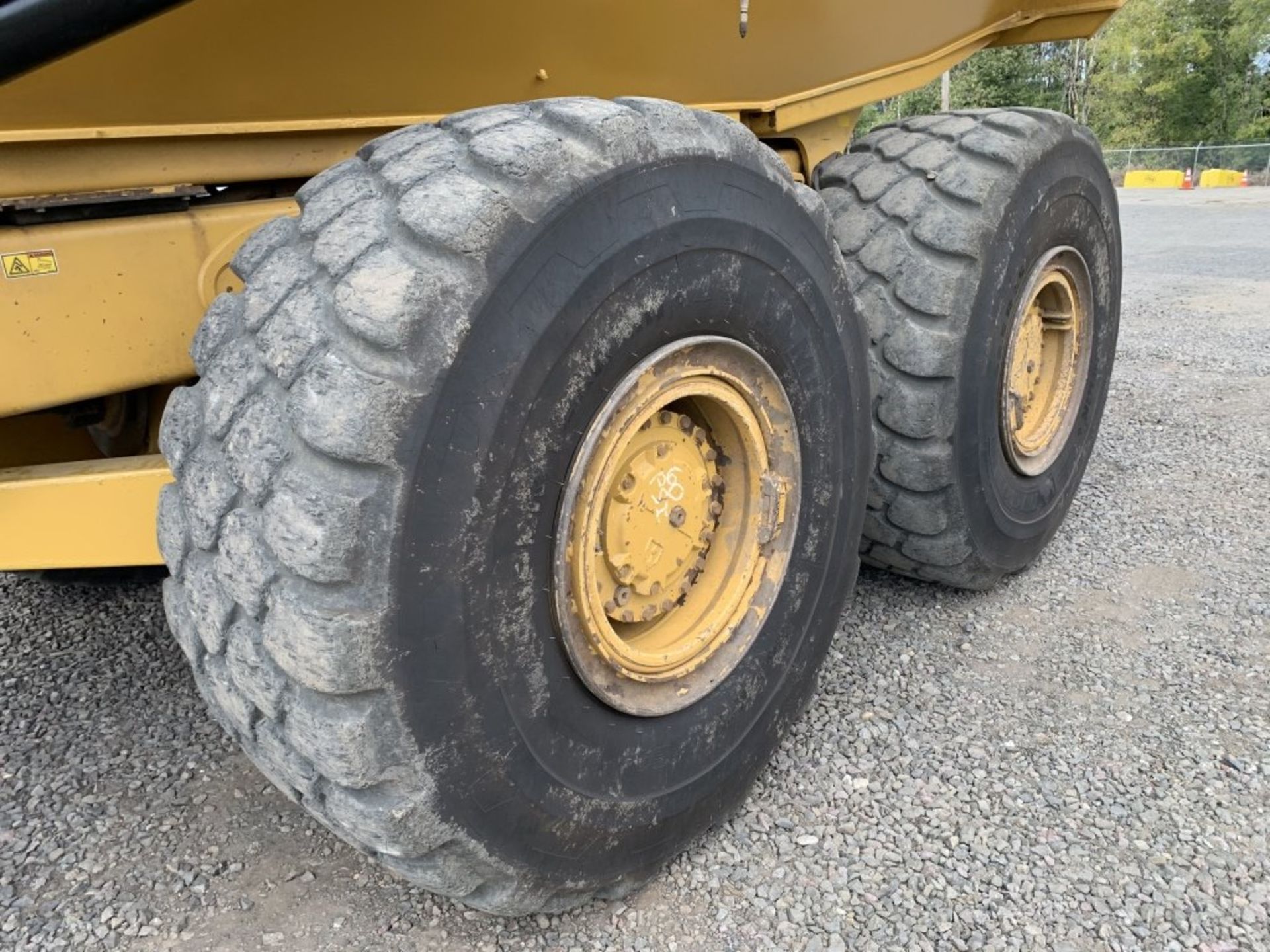 2014 Caterpillar 735B Articulated Dump Truck - Image 14 of 26