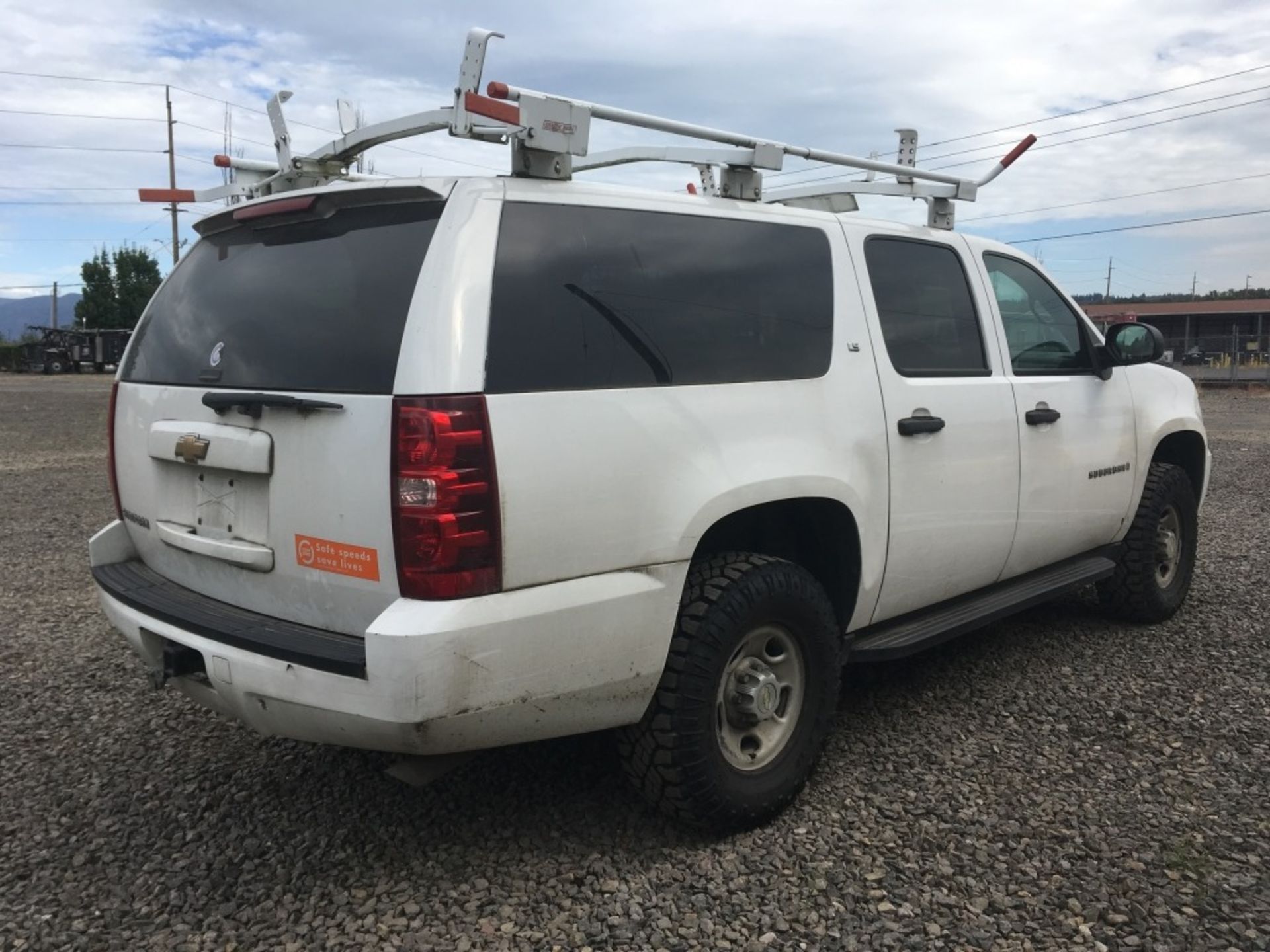 2008 Chevrolet Suburban 4x4 SUV - Image 3 of 25