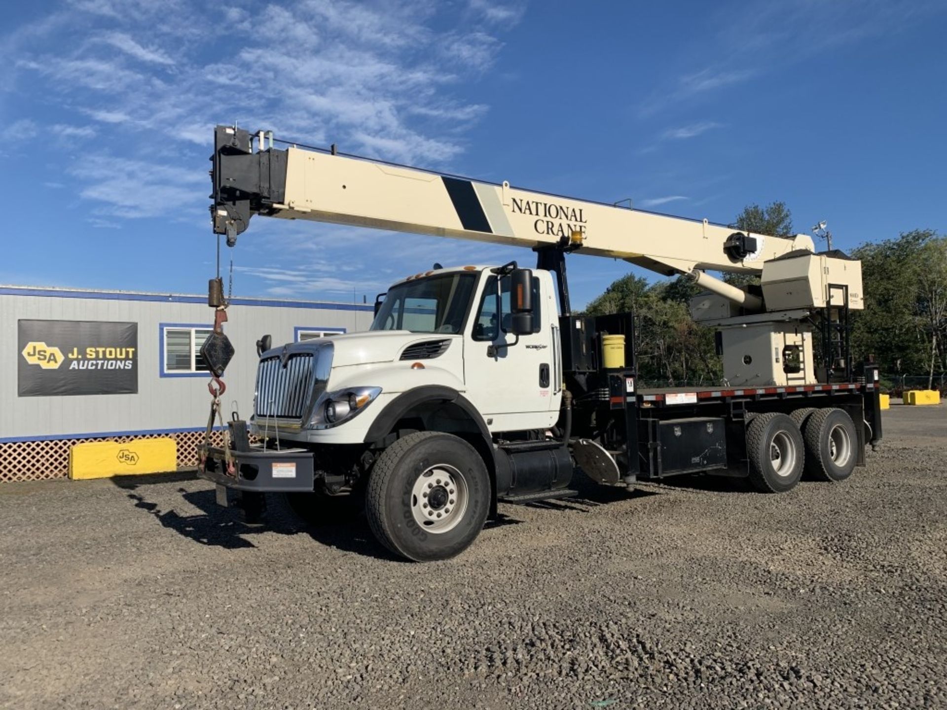 2008 International 7600 Workstar T/A Crane Truck