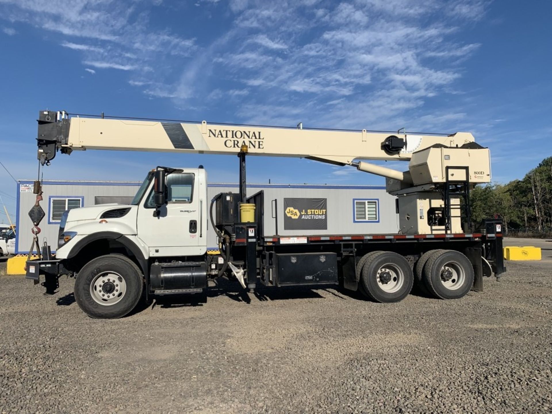 2008 International 7600 Workstar T/A Crane Truck - Image 2 of 53