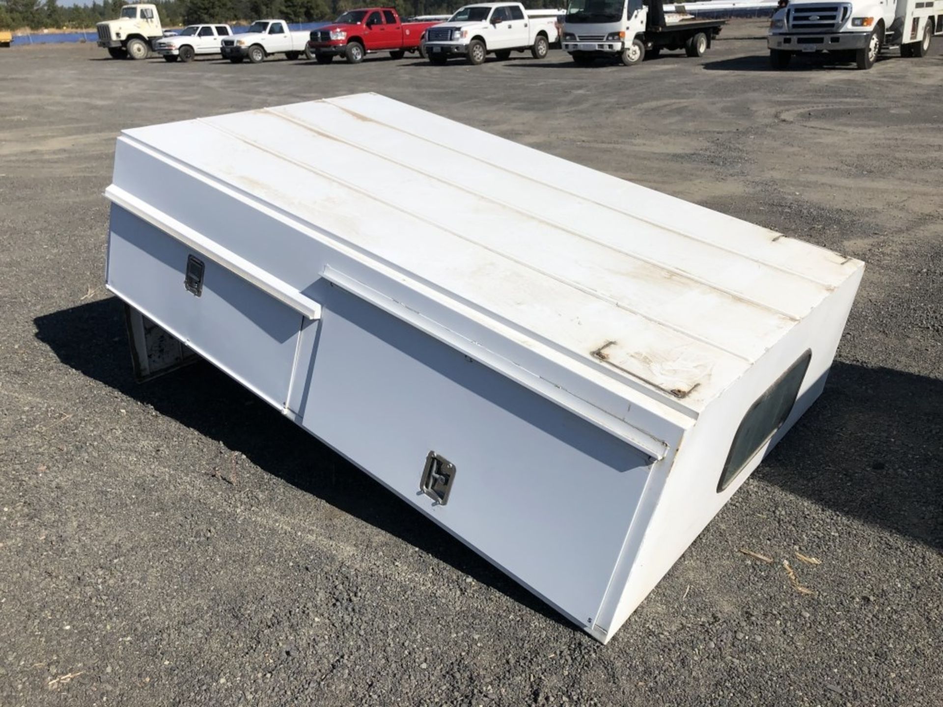 Reading 8' Truck Canopy - Image 2 of 4