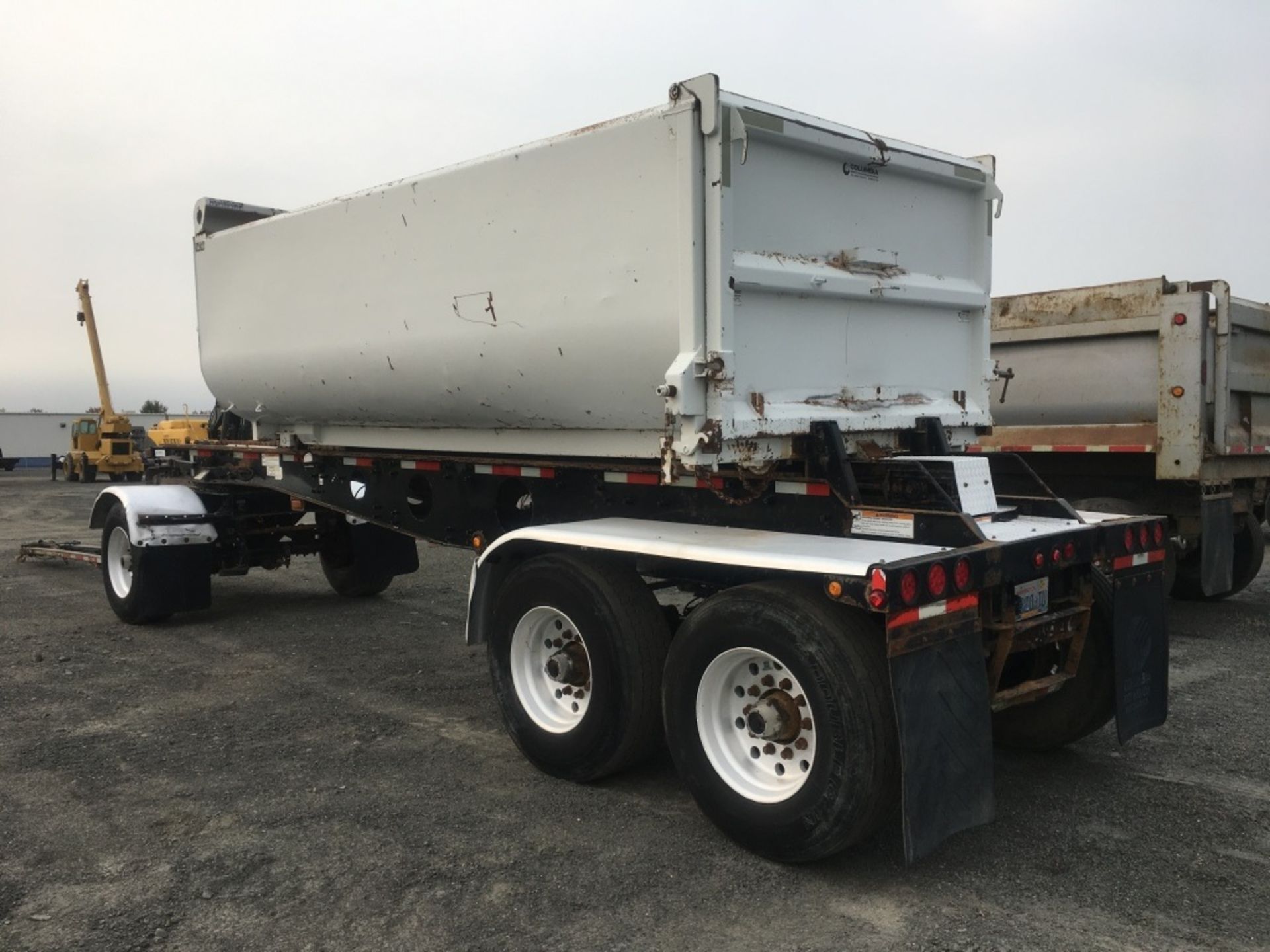 2007 Columbia 3-Axle Pup Transfer Trailer - Image 2 of 17