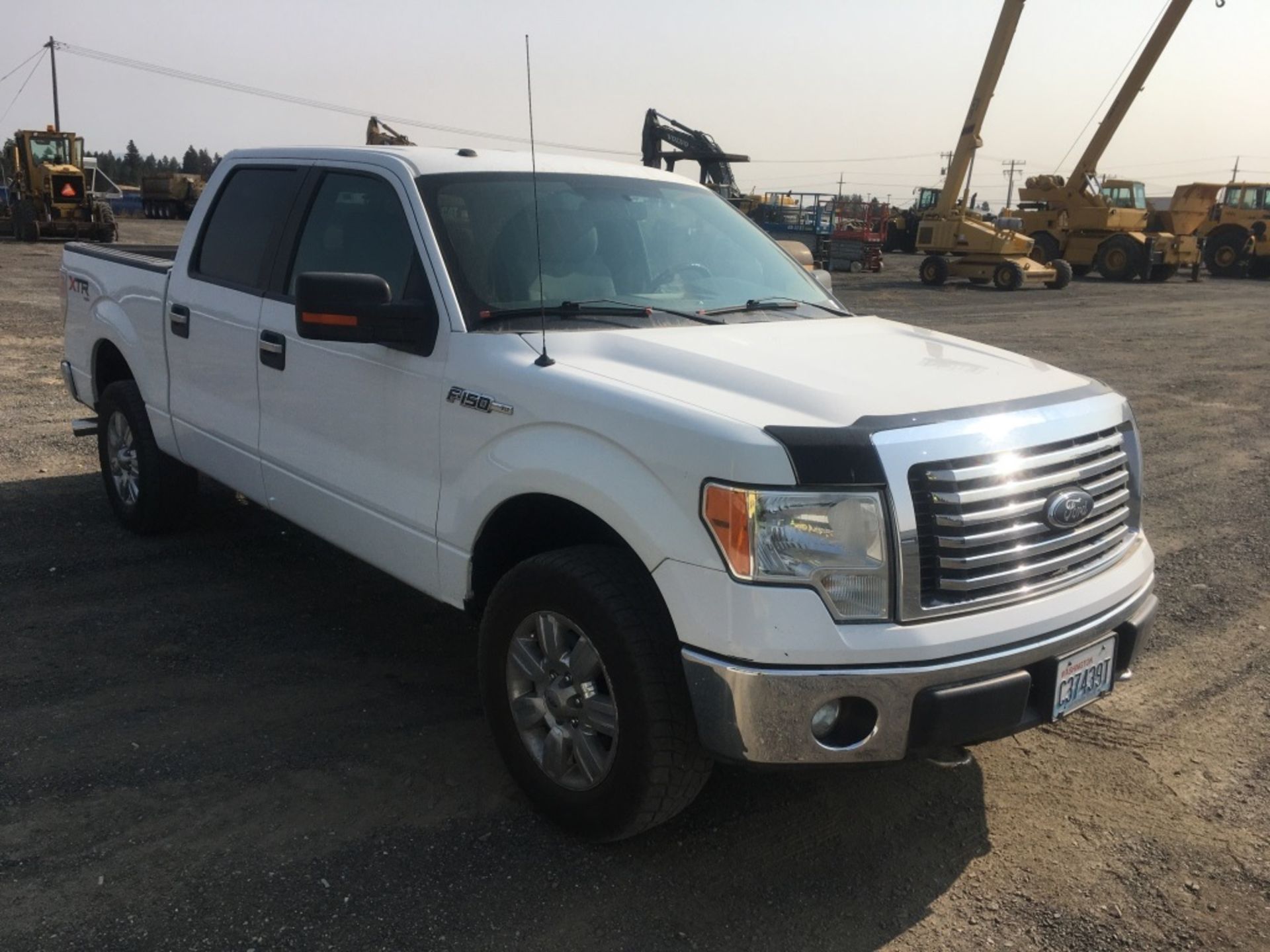 2012 Ford F150 XLT 4x4 Crew Cab Pickup - Image 5 of 24