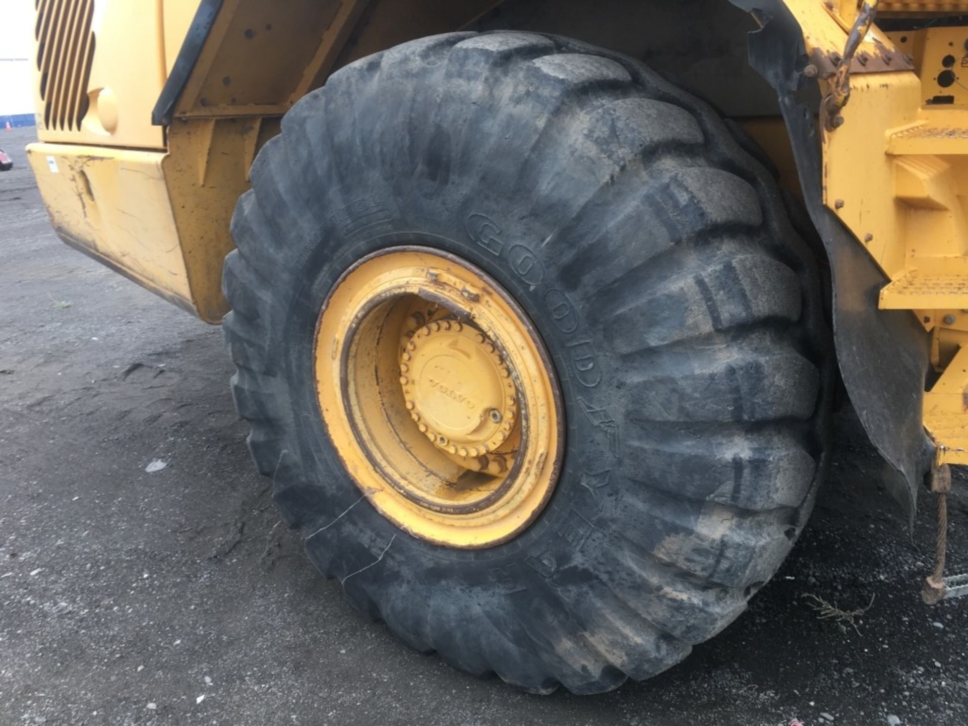 2002 Volvo A35D Articulating Haul Truck - Image 10 of 25