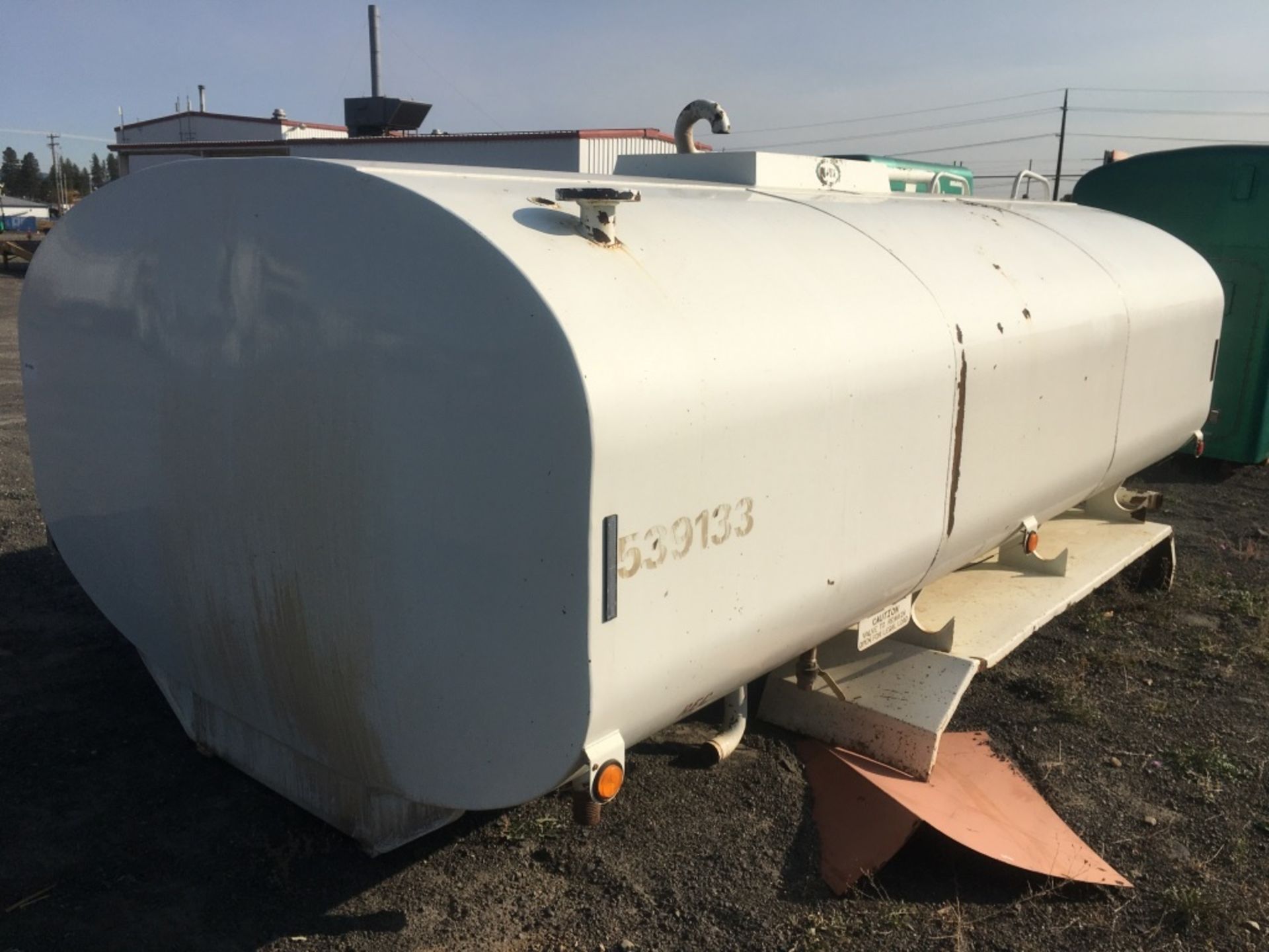 Valew 4000 Gal Water Tank - Image 4 of 9