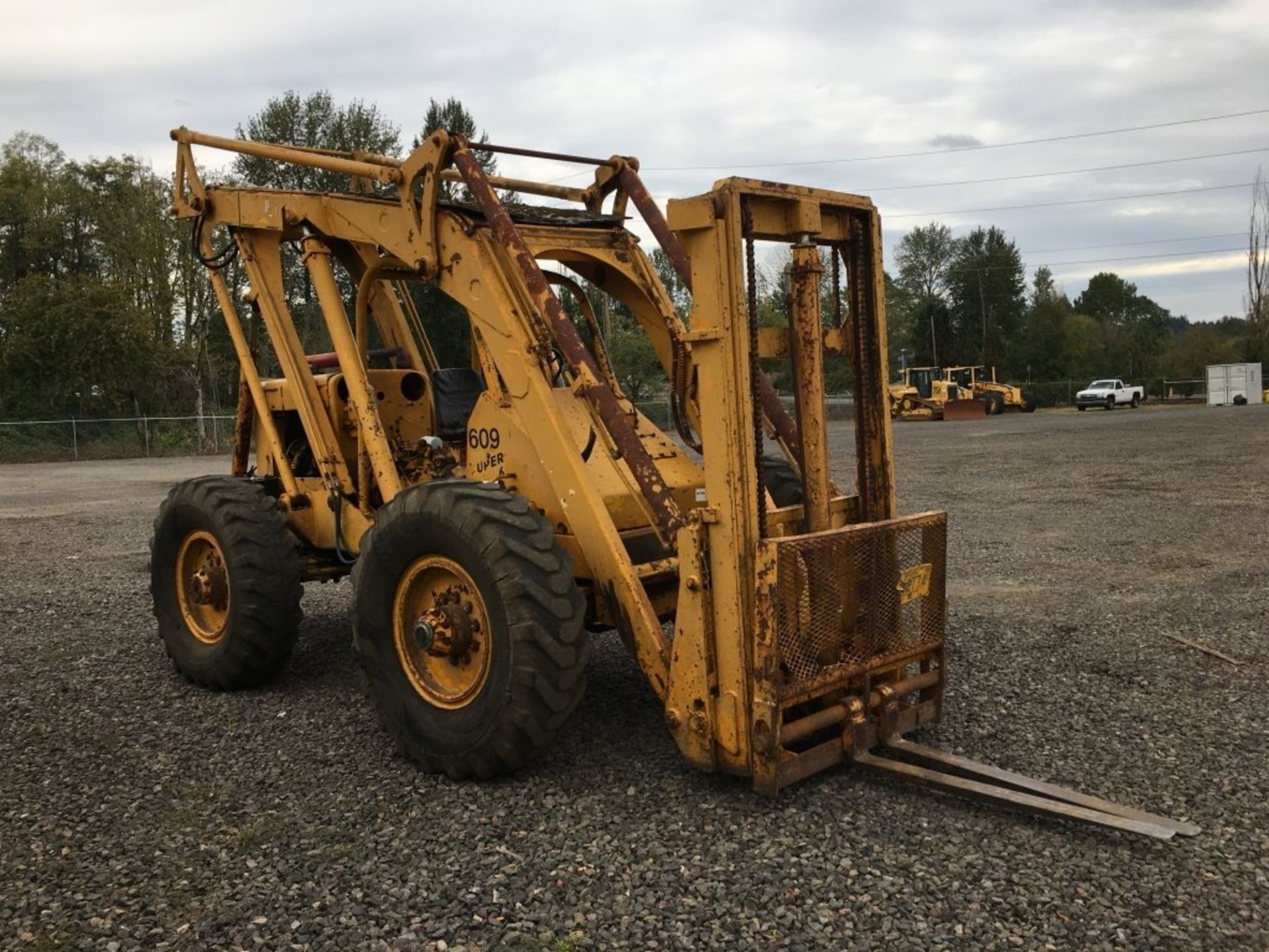 Pettibone Super 6 4x4 Rough Terrain Forklift - Image 2 of 15