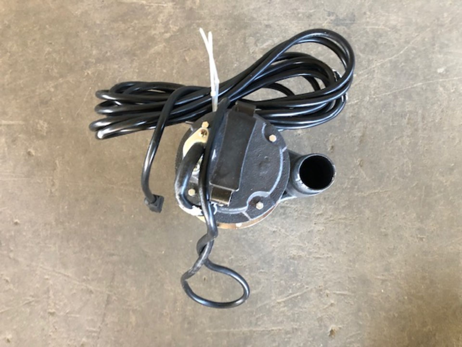 2020 Mustang MP4800 2" Submersible Pump - Image 2 of 2