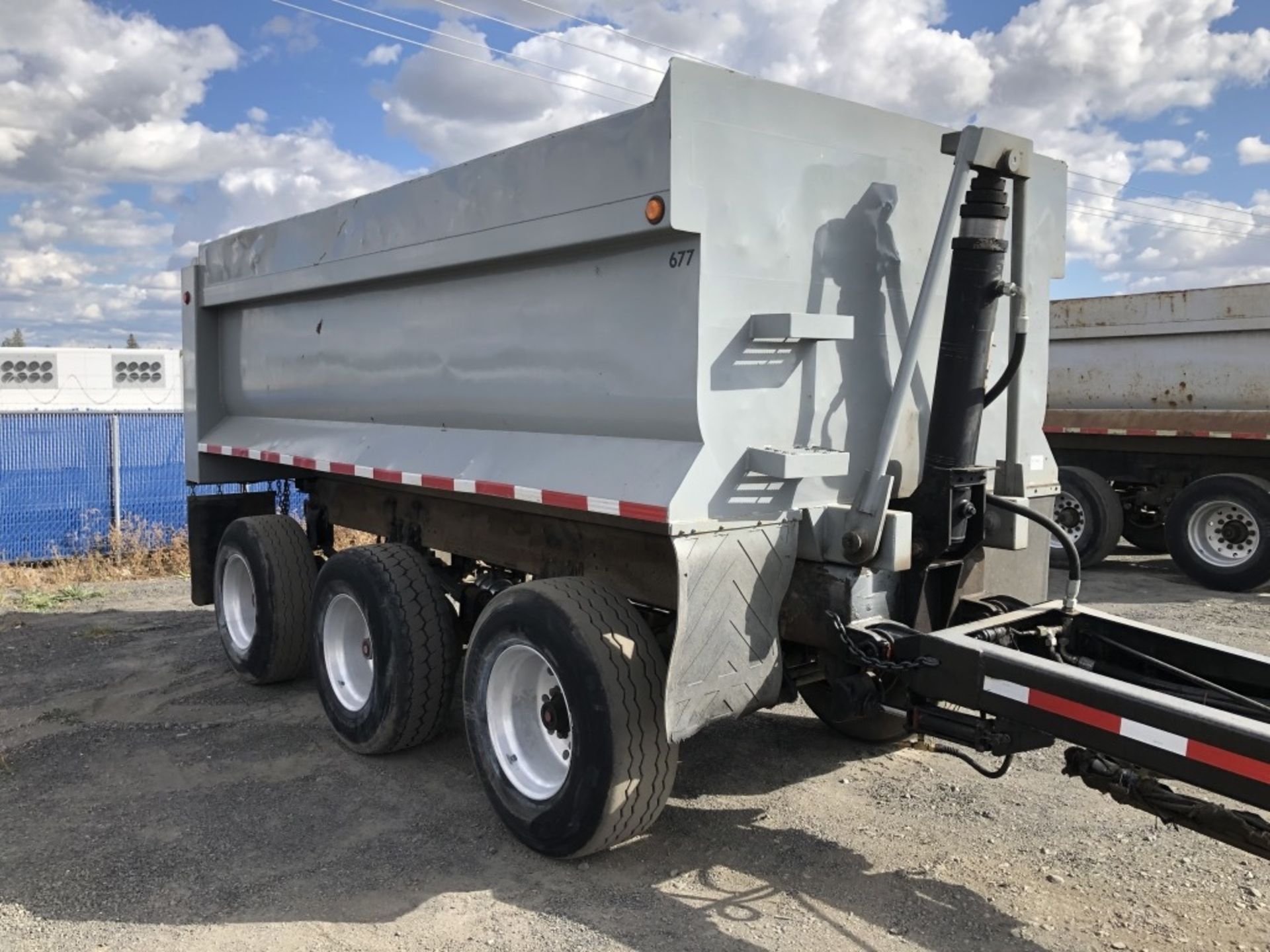 2007 Custom Built Tri-Axle Pup Dump Trailer - Image 4 of 12