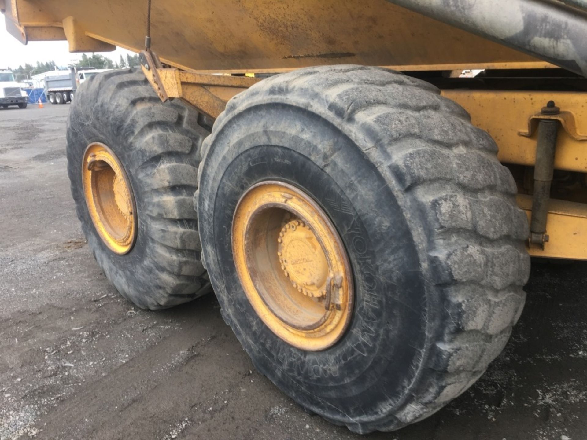 2002 Volvo A35D Articulating Haul Truck - Image 6 of 25