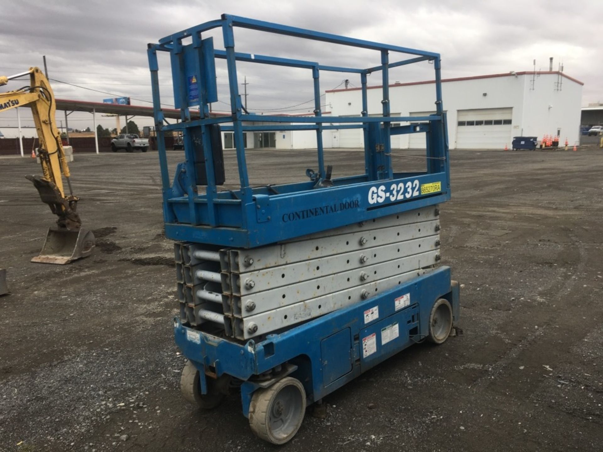 Genie GS-3232 Scissor Lift - Image 3 of 10