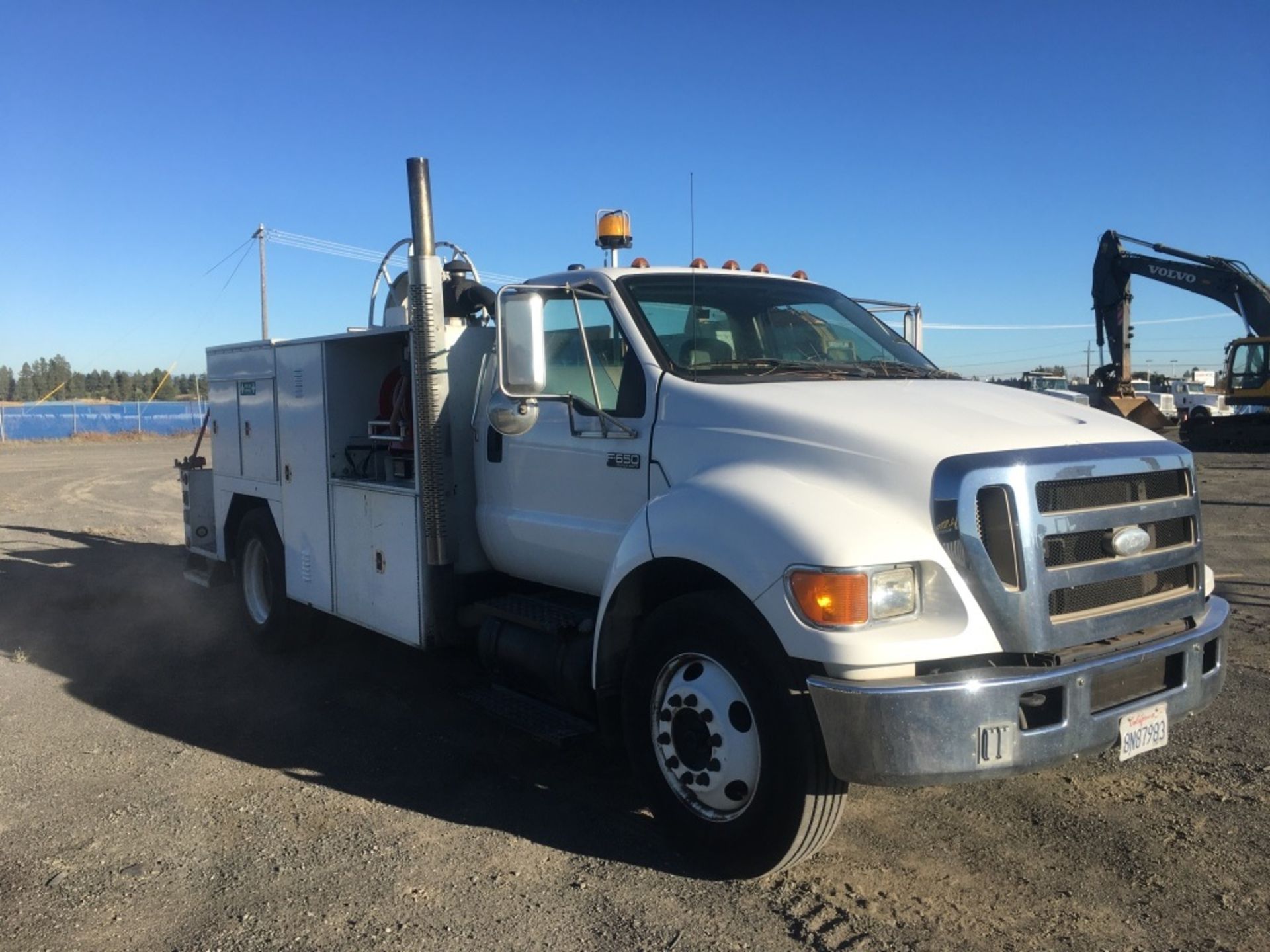 2007 Ford F650 XL S/A Utility Truck - Image 4 of 42