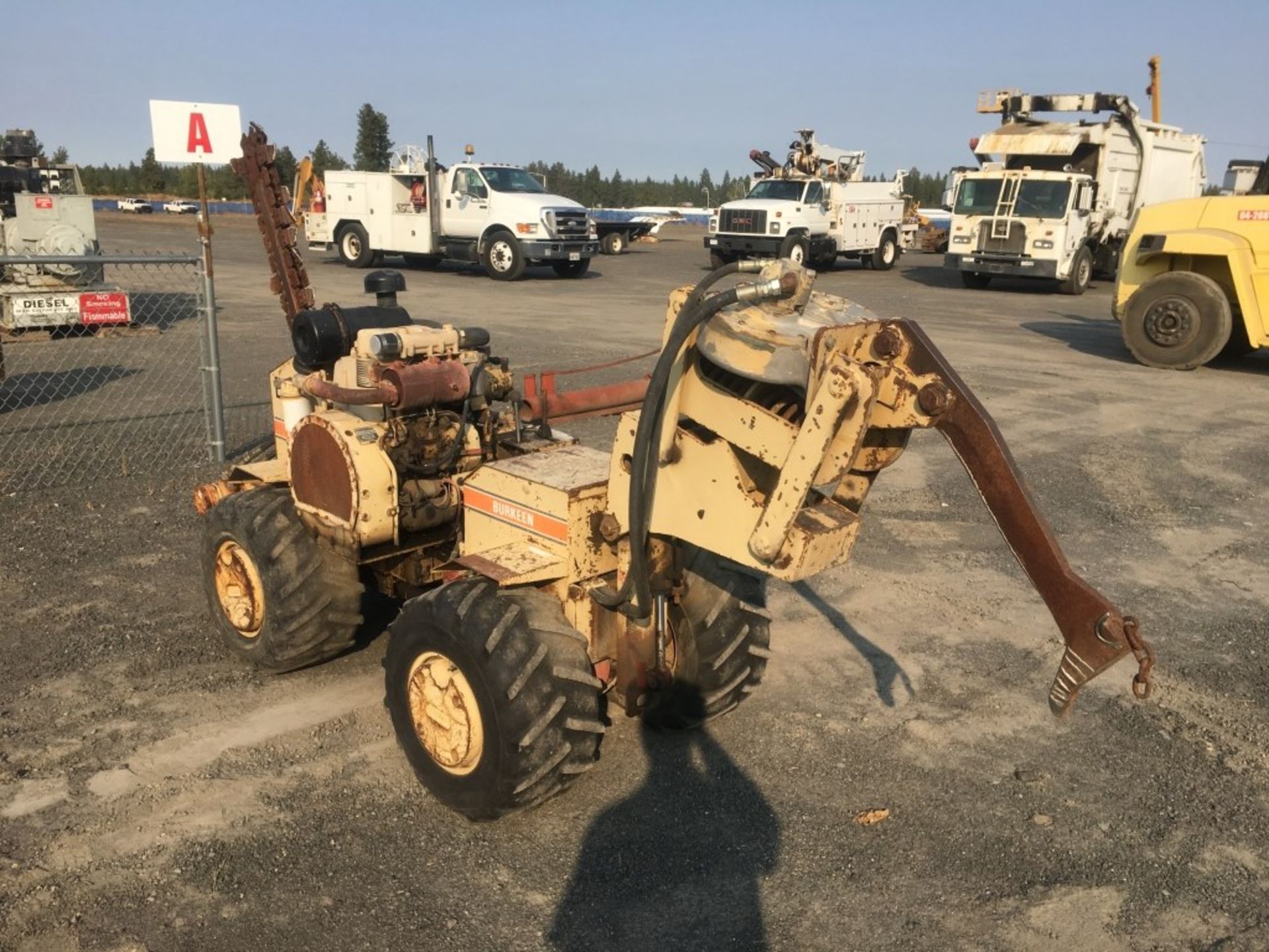 Burkeen B30 4x4 Trencher - Image 4 of 15