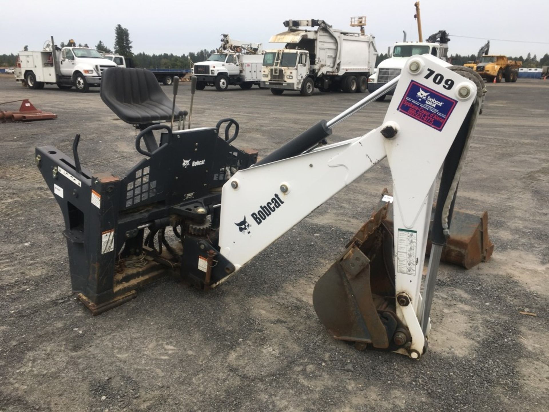 Bobcat 709 Backhoe Attachment - Image 4 of 14