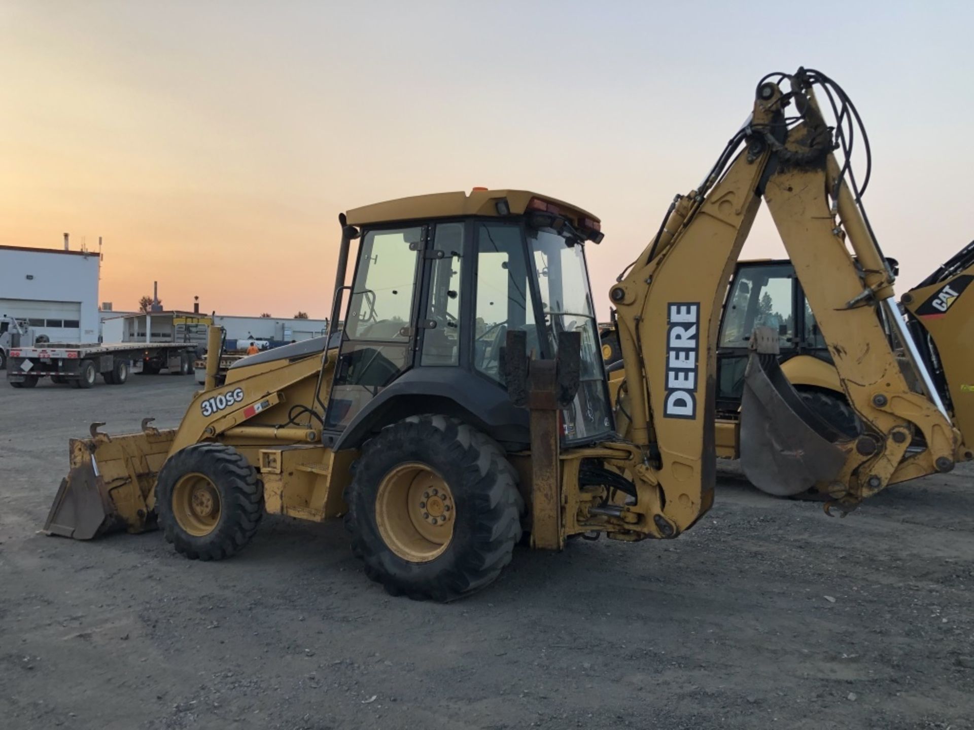 2003 John Deere 310SG 4x4 Loader Backhoe - Image 2 of 23